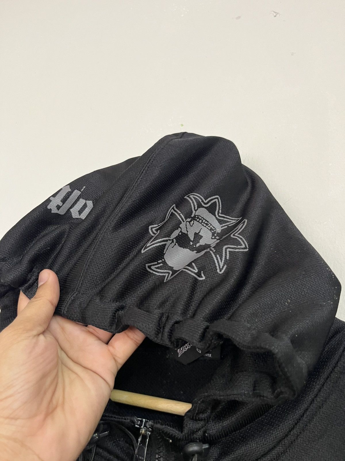 If Six Was Nine 💥Seven Zero One Skulls Poly Hoodie Size US M / EU 48-50 / 2 - 5 Thumbnail
