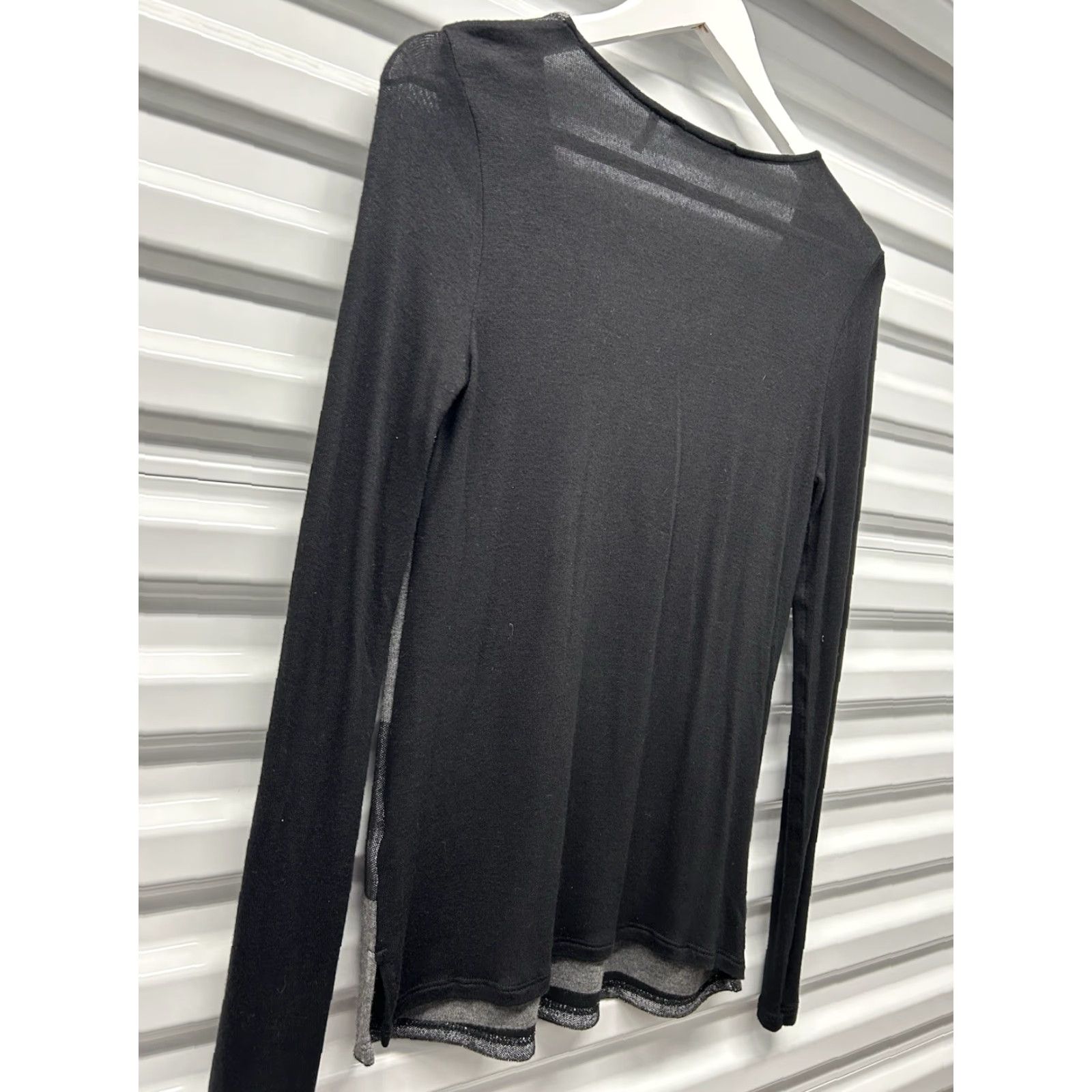 Vintage ThreeDots Blouse Women XS Knit Round Neck Long Sleeve Black/Gunmetal Stripe Pullover Classic Fit Casual All Seasons Size XS / US 0-2 / IT 36-38 - 5 Thumbnail