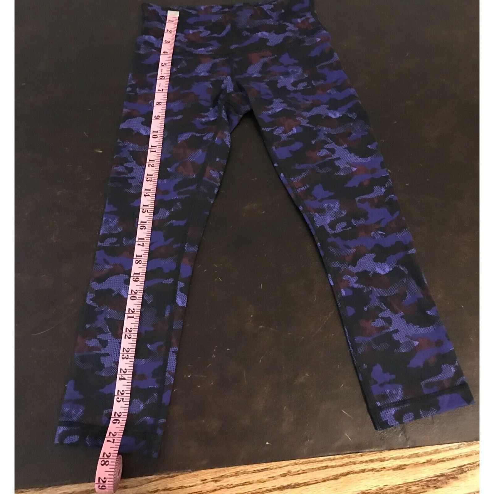 Lululemon Lululemon Women's Wunder Under Crop III Hounds Camo Size 27" / US 4 / IT 40 - 4 Thumbnail