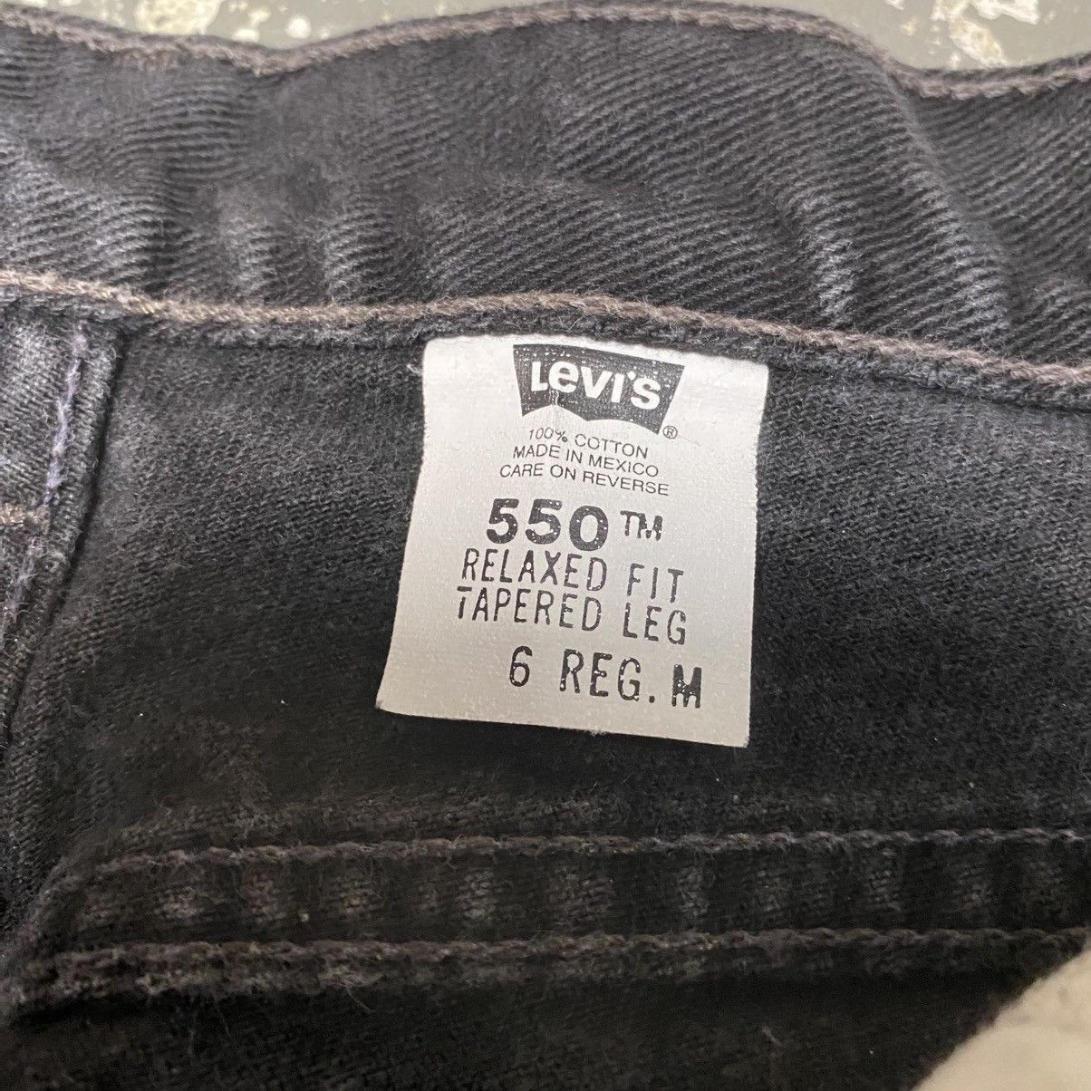 Japanese Brand × Levi's × Vintage Vintage Levi’s 550 Relaxed Fit Black Denim Jeans 90s Size US 27 - 3 Thumbnail
