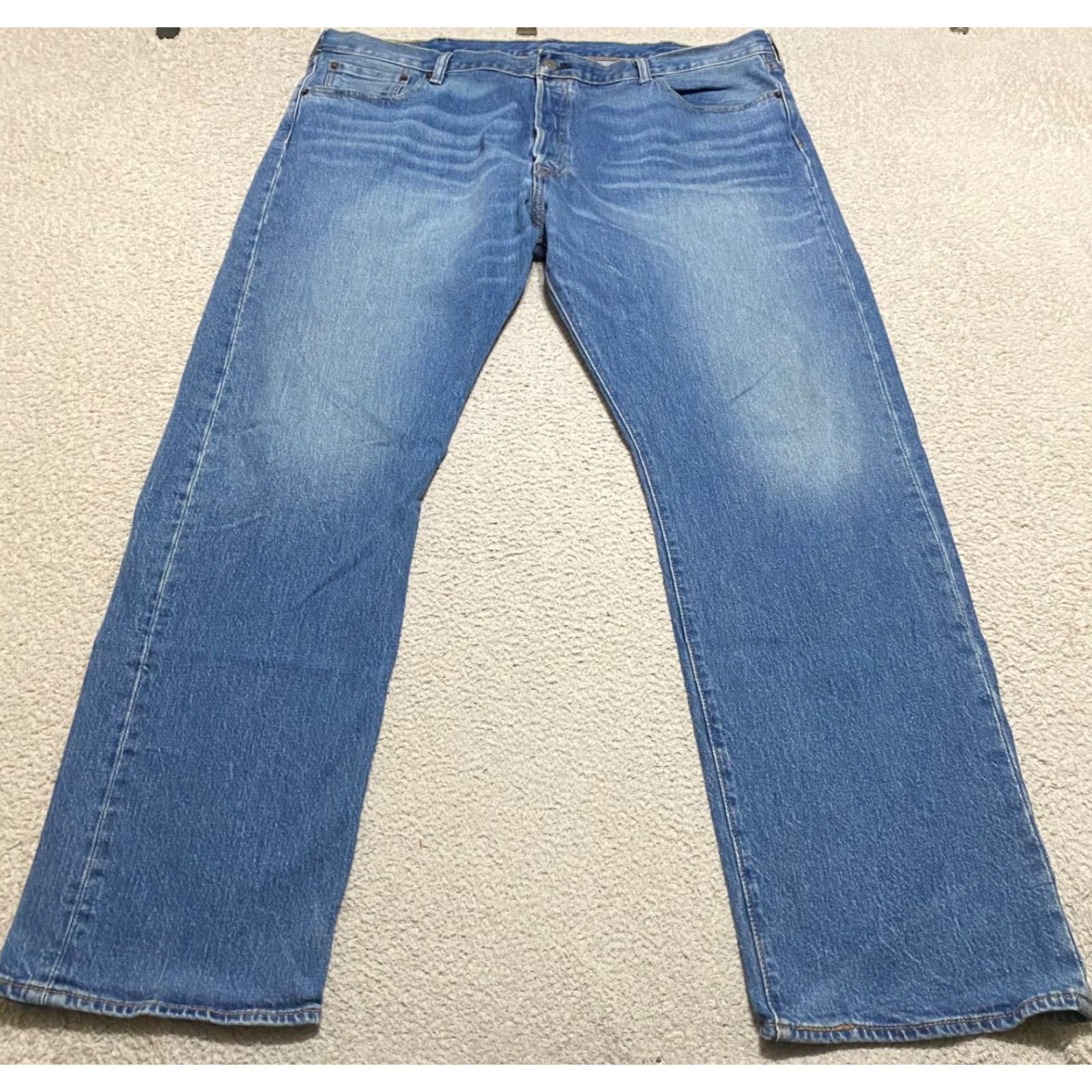 Levi's Levi's 501 Jeans Mens 42x32 Blue Denim Button Fly Medium Wash Straight Leg Shirt? Size US 42 / EU 58 - 2 Thumbnail