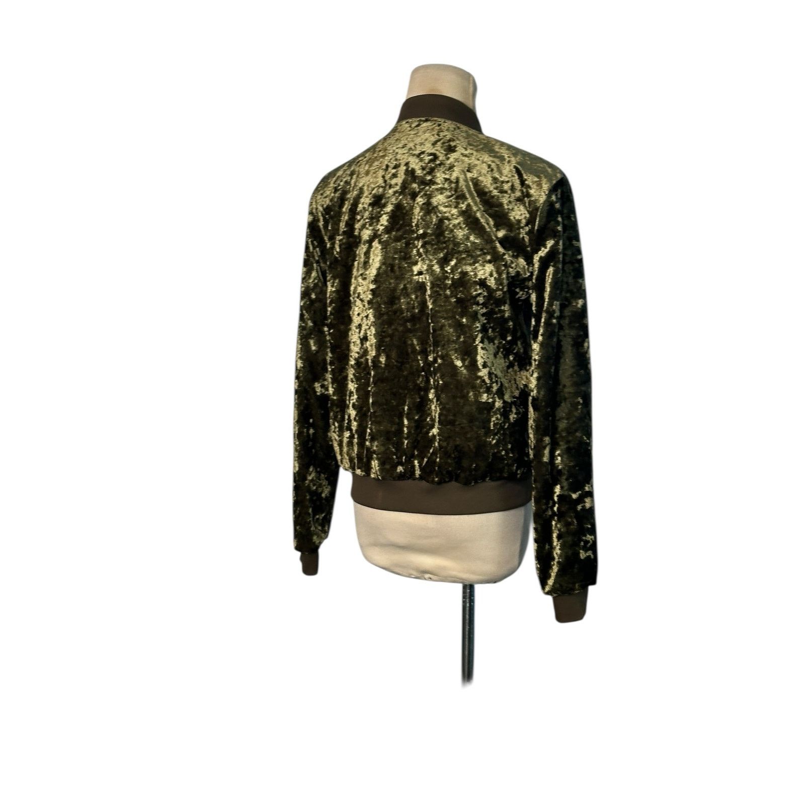 Forever 21 Forever 21 green velvet full zipper jacket size Small Size S / US 4 / IT 40 - 17 Thumbnail