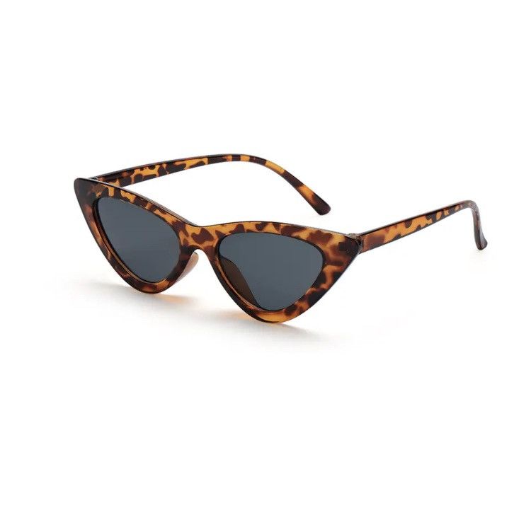 Betsey Johnson × Vintage Cateye Sunglasses Cheetah Print Size ONE SIZE - 1 Thumbnail