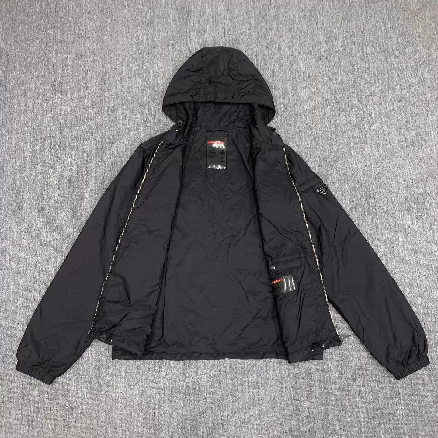 Prada Prada Nylon Triangle Logo Puffer Jacket Black Size S Size US S / EU 44-46 / 1 - 6 Thumbnail