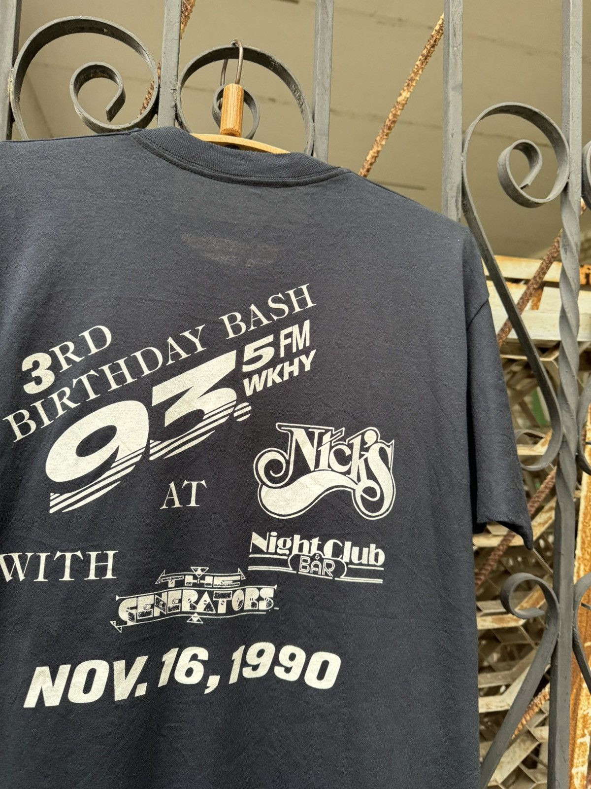 Band Tees Vintage 1990 93.5 WKHY fm Radio 30 years T Shirt Size US L / EU 52-54 / 3 - 10 Thumbnail