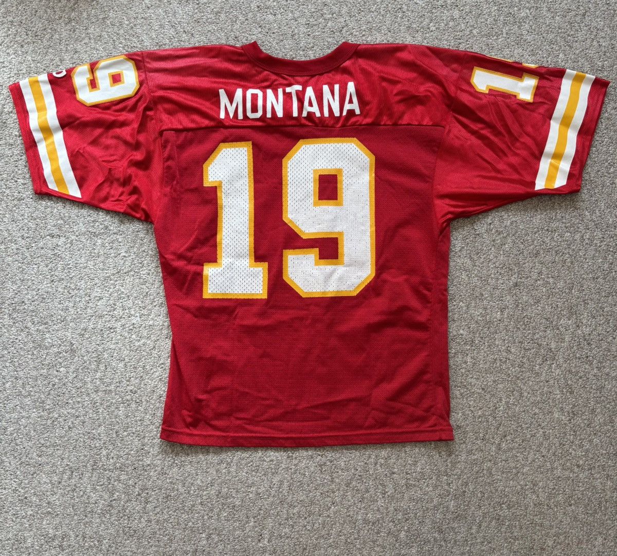Wilson Vintage Kansas City Chiefs NFL Joe Montana jersey Size US M / EU 48-50 / 2 - 2 Thumbnail