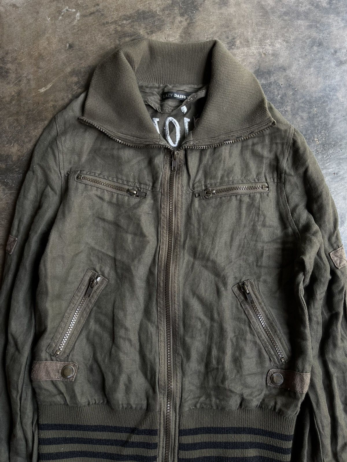 Isamu Katayama Backlash JAPANESE 2000’s LAZY DAISY TRACK JACKET MILITARY Size US S / EU 44-46 / 1 - 6 Thumbnail