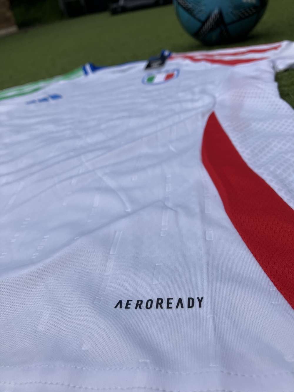 Adidas Italy football jersey Size US M / EU 48-50 / 2 - 4 Thumbnail