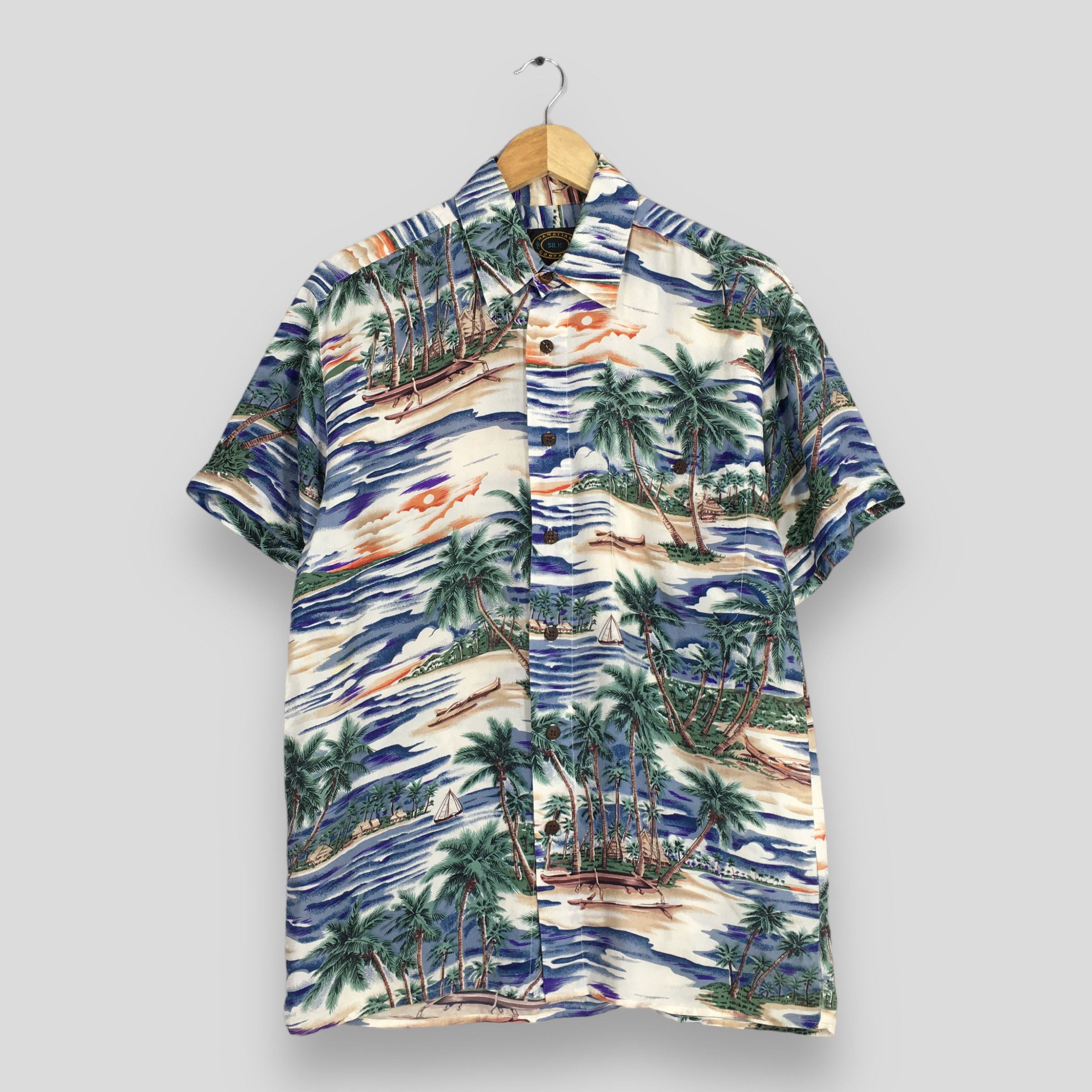 Vintage Vintage Hawaiian Beach View Aloha Silk Shirts Small Size US S / EU 44-46 / 1 - 1 Thumbnail
