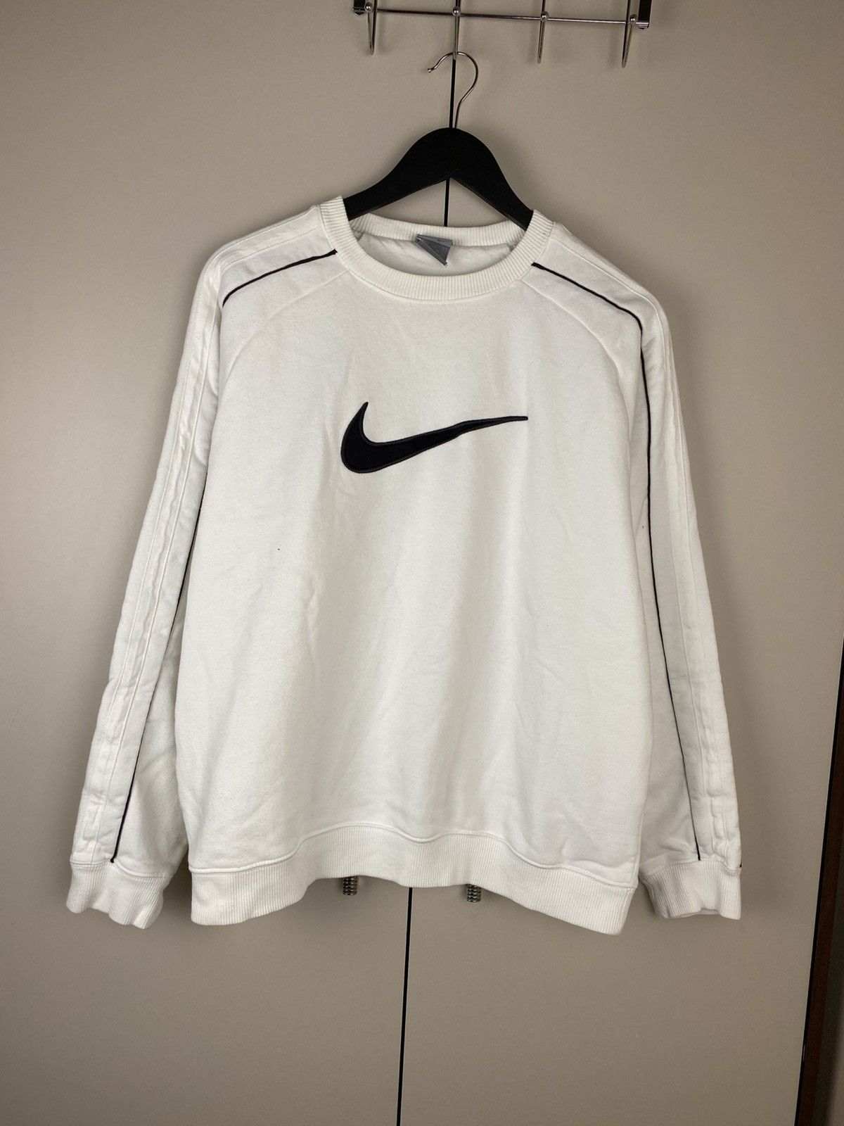 Nike Vintage Nike Big Logo White Sweatshirt Y2K Drill style Size US M / EU 48-50 / 2 - 1 Thumbnail