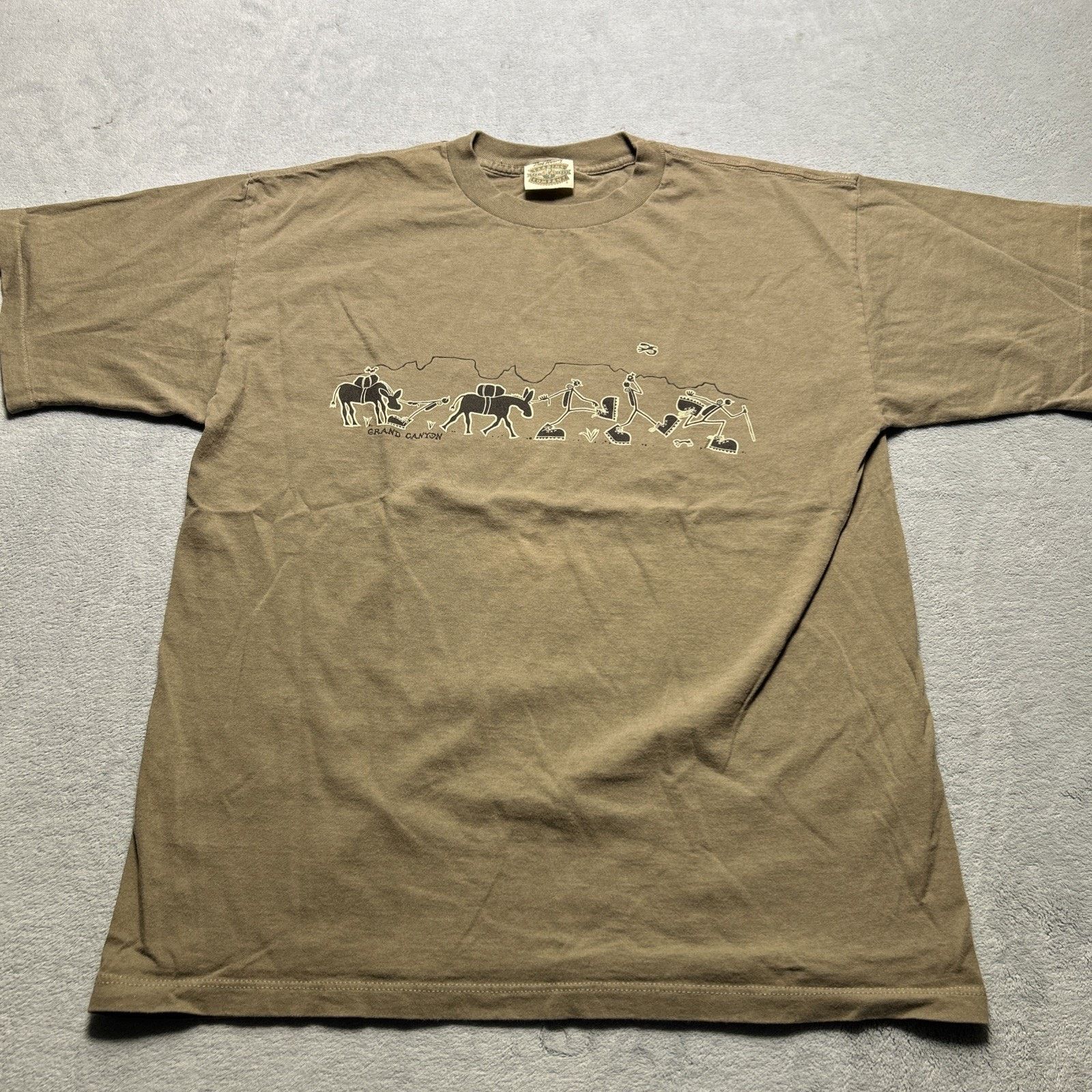 Fruit Of The Loom Grand Canyon Native Rock Art Shirt XL Aztec Single Stitch Size XL / US 12-14 / IT 48-50 - 1 Thumbnail