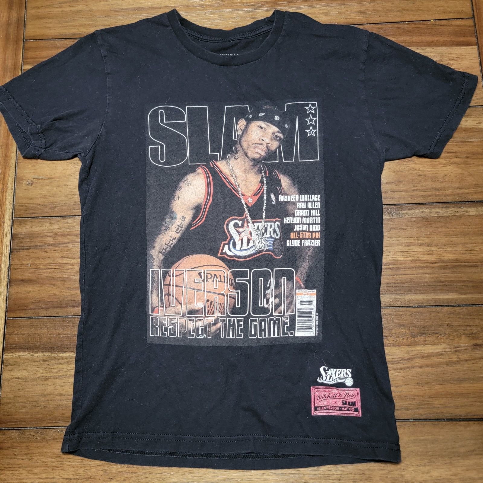 Mitchell & Ness SLAM Cover Unisex Tee w/ Philly 76ers Allen Iverson - Small Size US S / EU 44-46 / 1 - 3 Thumbnail