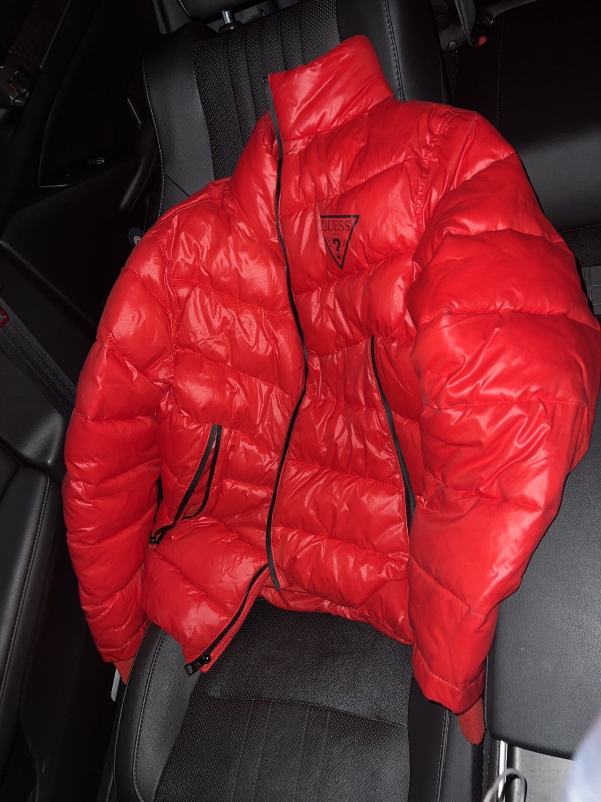 Guess Guess red puffer Size US L / EU 52-54 / 3 - 1 Thumbnail