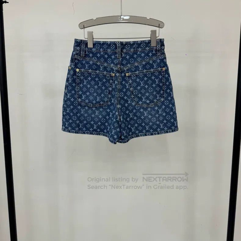 Louis Vuitton Louis Vuitton 25 Blue Full Print Shorts Size US 38 / EU 54 - 2 Thumbnail
