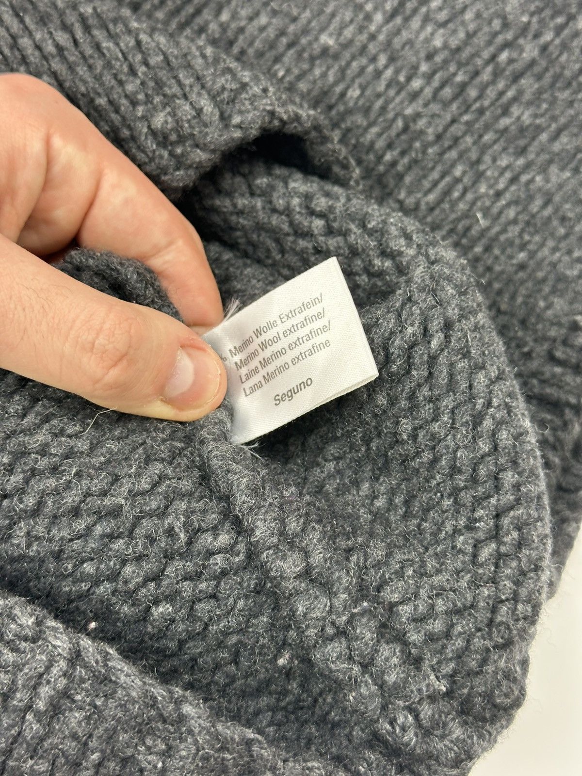 Hugo Boss Hugo Boss Wool Classic Vest Men's Gray Size US M / EU 48-50 / 2 - 9 Thumbnail