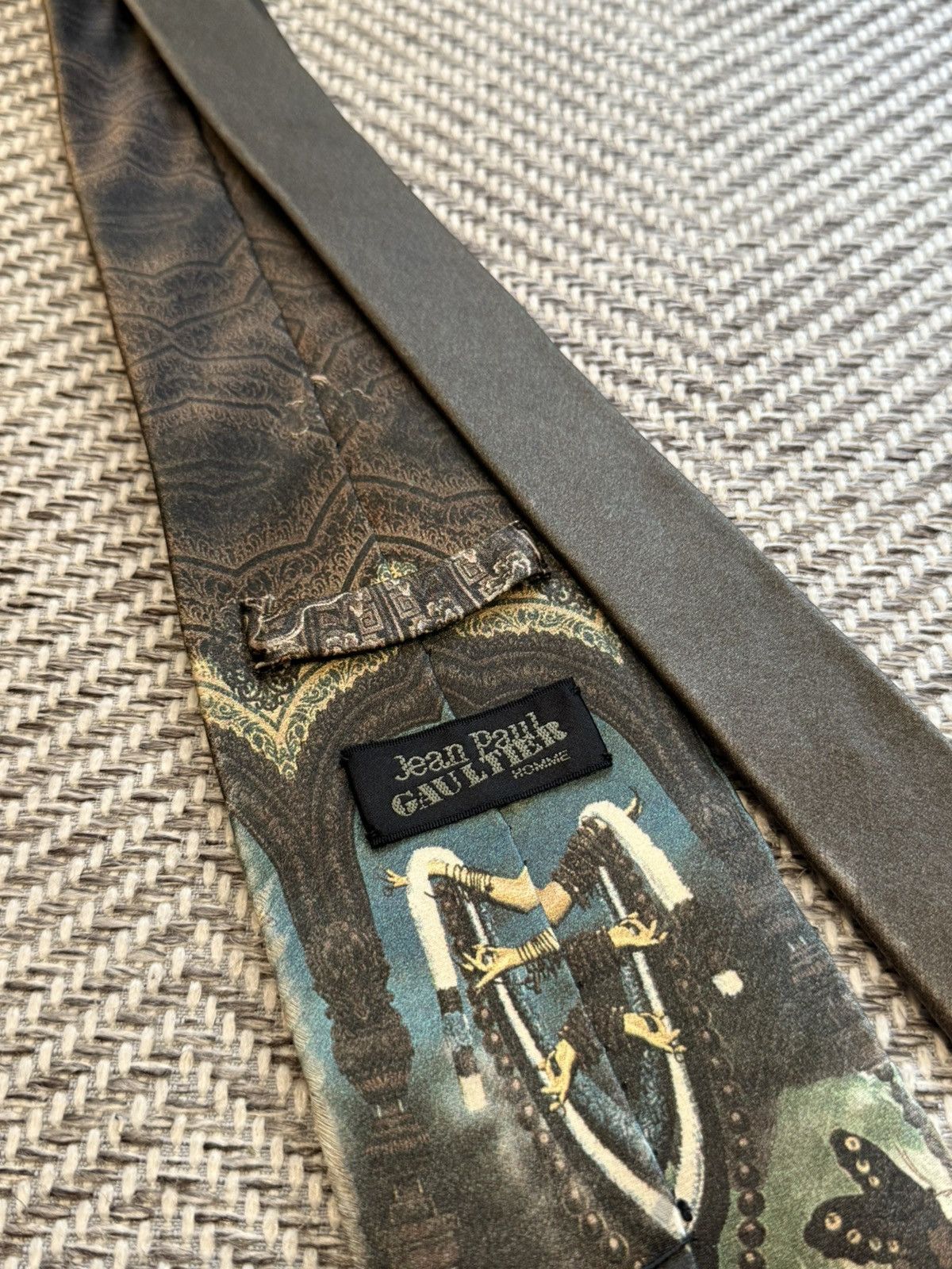 Jean Paul Gaultier Jean Paul Gaultier Vintage Tie goddess and tiger motif Size ONE SIZE - 6 Thumbnail