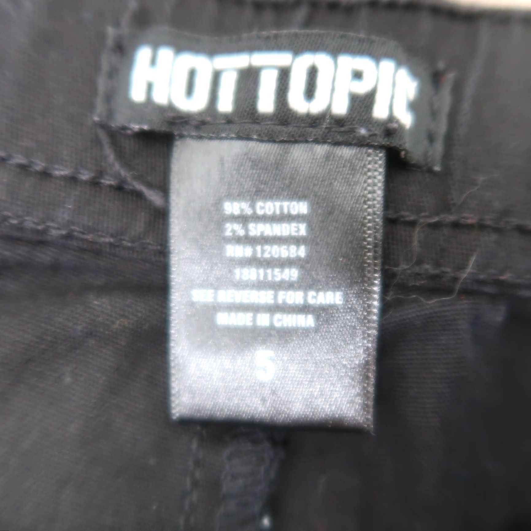Hot Topic Hot Topic Black High Rise Straight Wide Leg Cargo Pants Women Size 5 Casual Cotton Zipper Pockets Holiday 90s Inspired Size 28" / US 6 / IT 42 - 5 Thumbnail