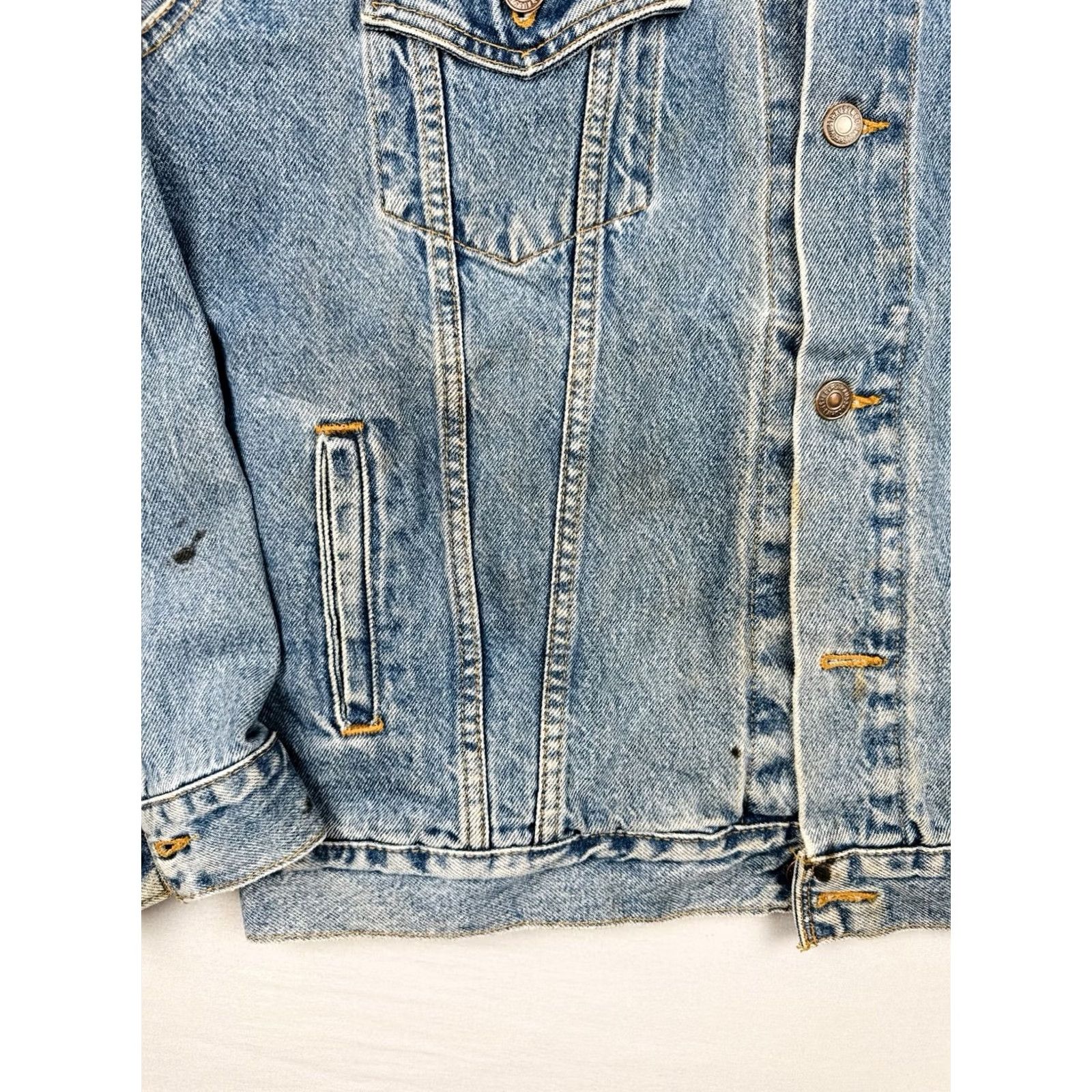 Levi's VINTAGE Levi's Trucker Jacket Adult Large Blue 90s USA Made Red Tab Denim Mens Size US L / EU 52-54 / 3 - 4 Thumbnail