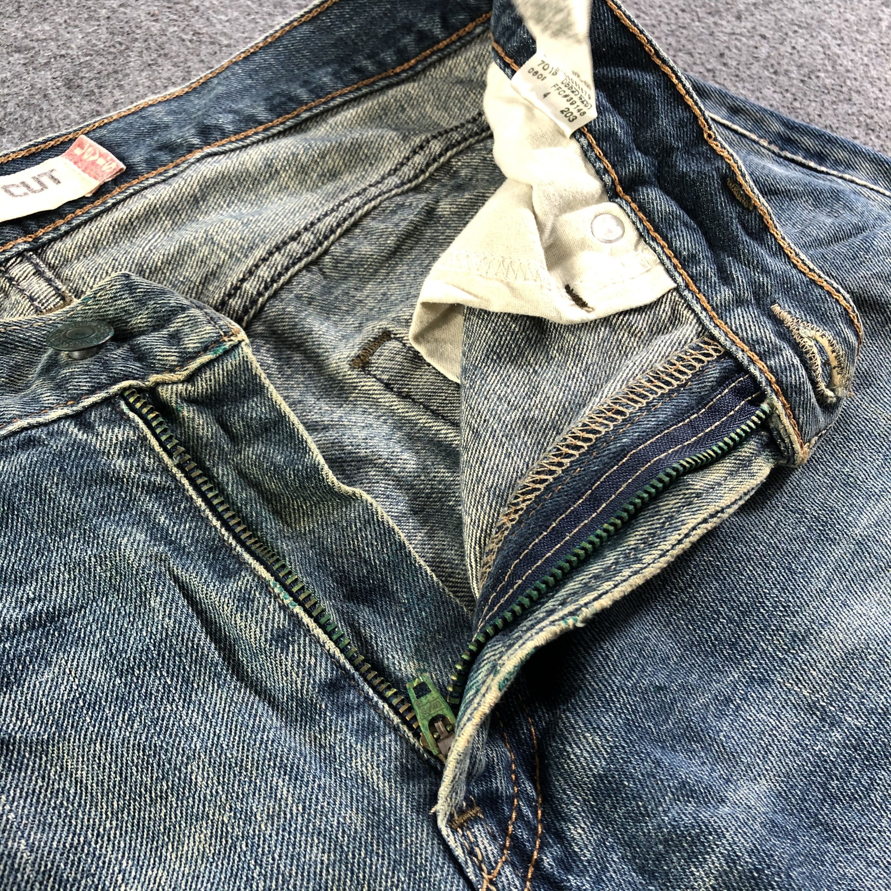 Levi's Vintage Blue Wash Levis 527 Flare Jeans-J3092 Size US 33 - 8 Thumbnail