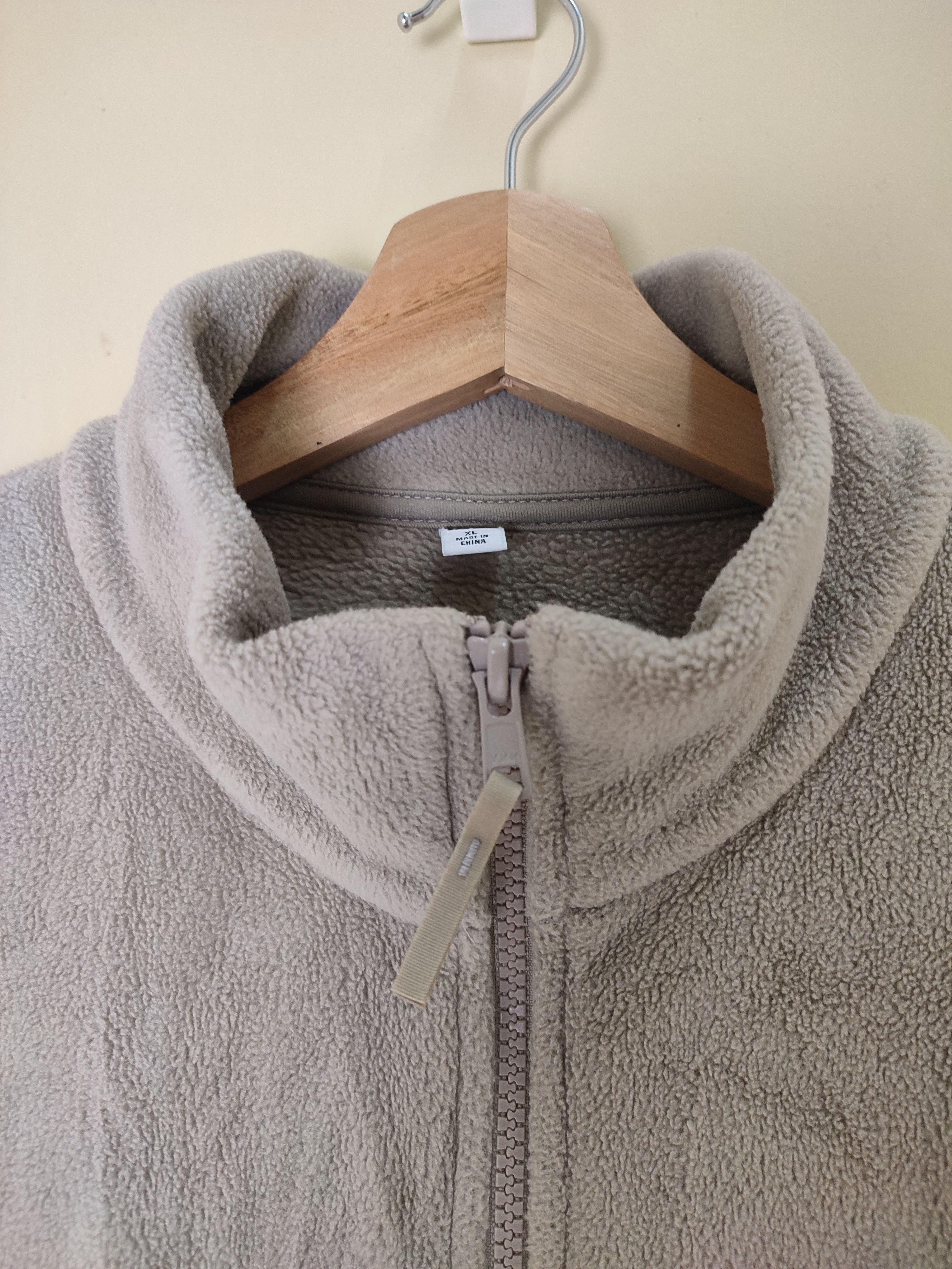 Uniqlo Uniqlo Fleece Zip Up Jackets Size US L / EU 52-54 / 3 - 5 Thumbnail