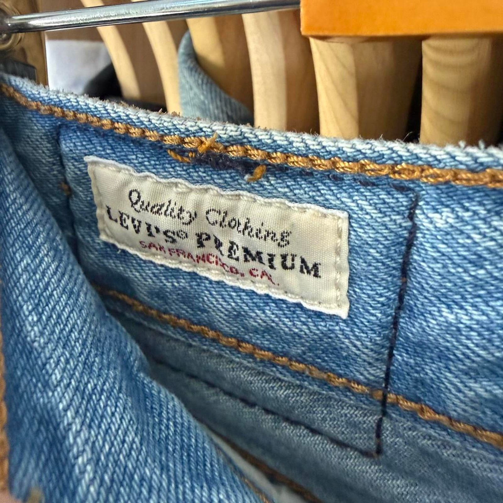 Levi's Levi’s Premium Denim Big E Jeans With Perfect Fade Size US 26 / EU 42 - 6 Thumbnail