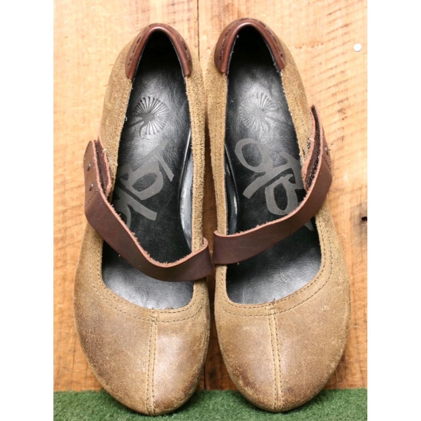 Vintage OTBT Salem Brown Burnished Suede Wedge Heel Mary Jane Clog Loafers Sz. 9M Womens Shoes Size US 9 / IT 39 - 4 Thumbnail
