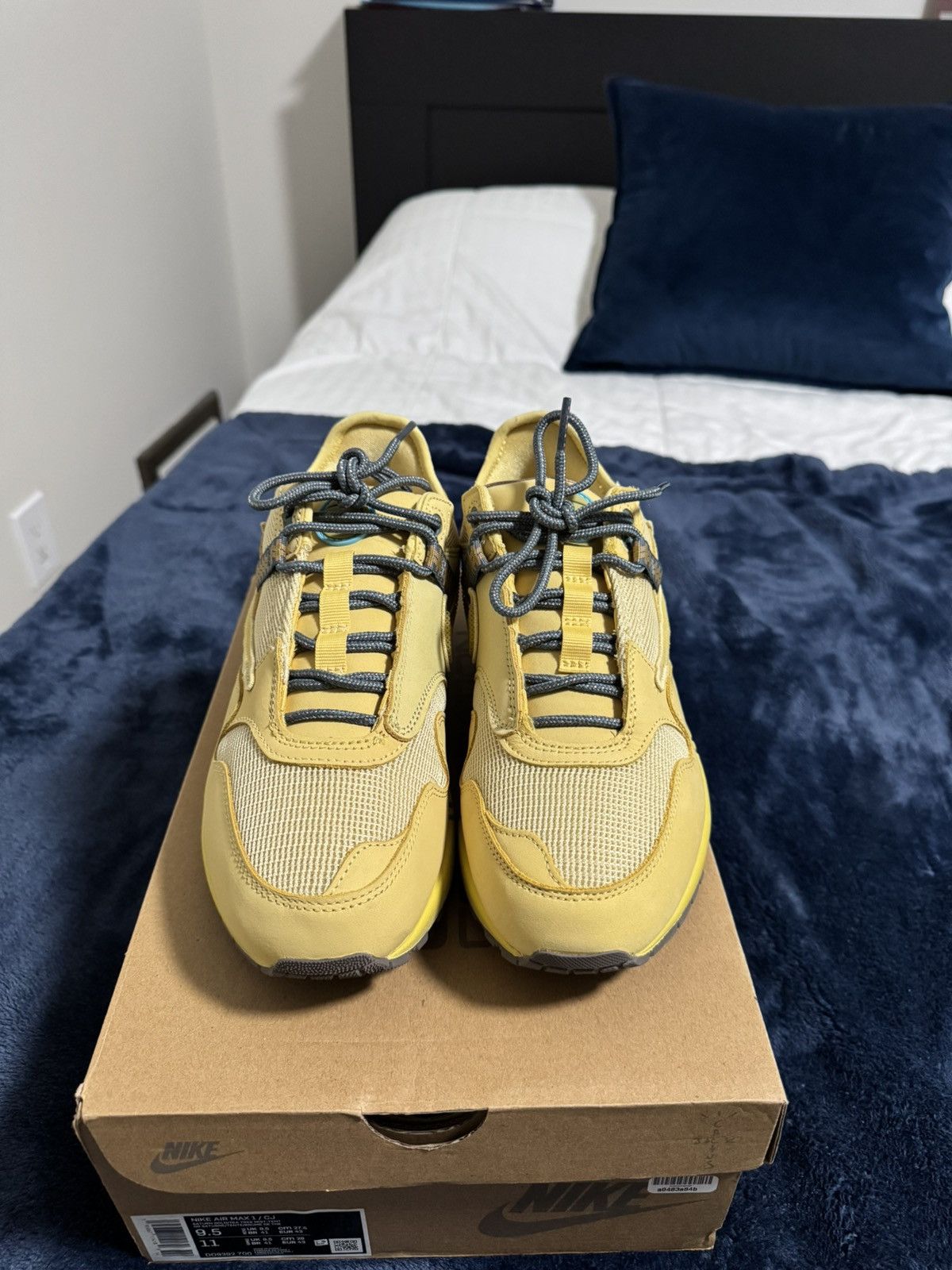 Nike × Travis Scott Travis Scott Nike Air Max 1 Size US 9.5 / EU 42-43 - 3 Thumbnail