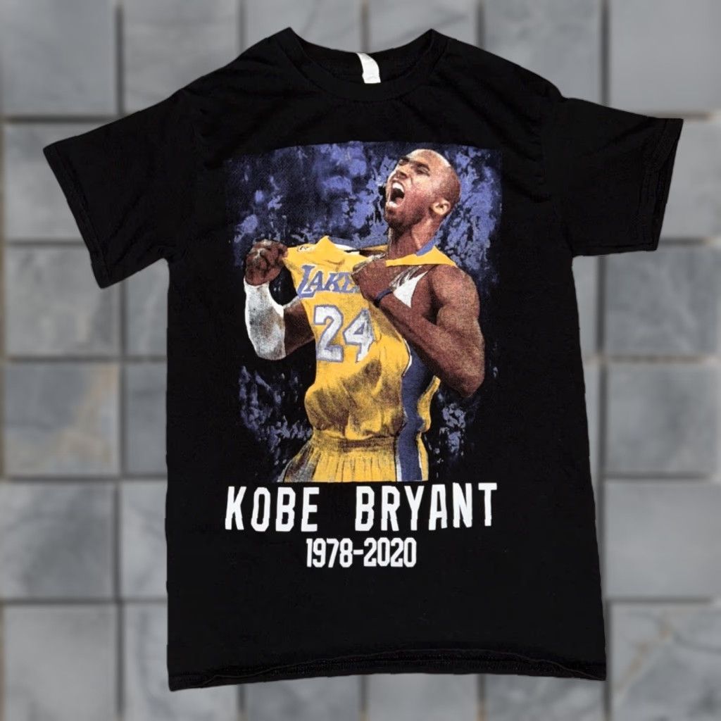 Vintage VINTAGE Kobe Bryant Memorial T-Shirt Lakers Black Small 17x25 Tribute Graphic Size US S / EU 44-46 / 1 - 1 Thumbnail