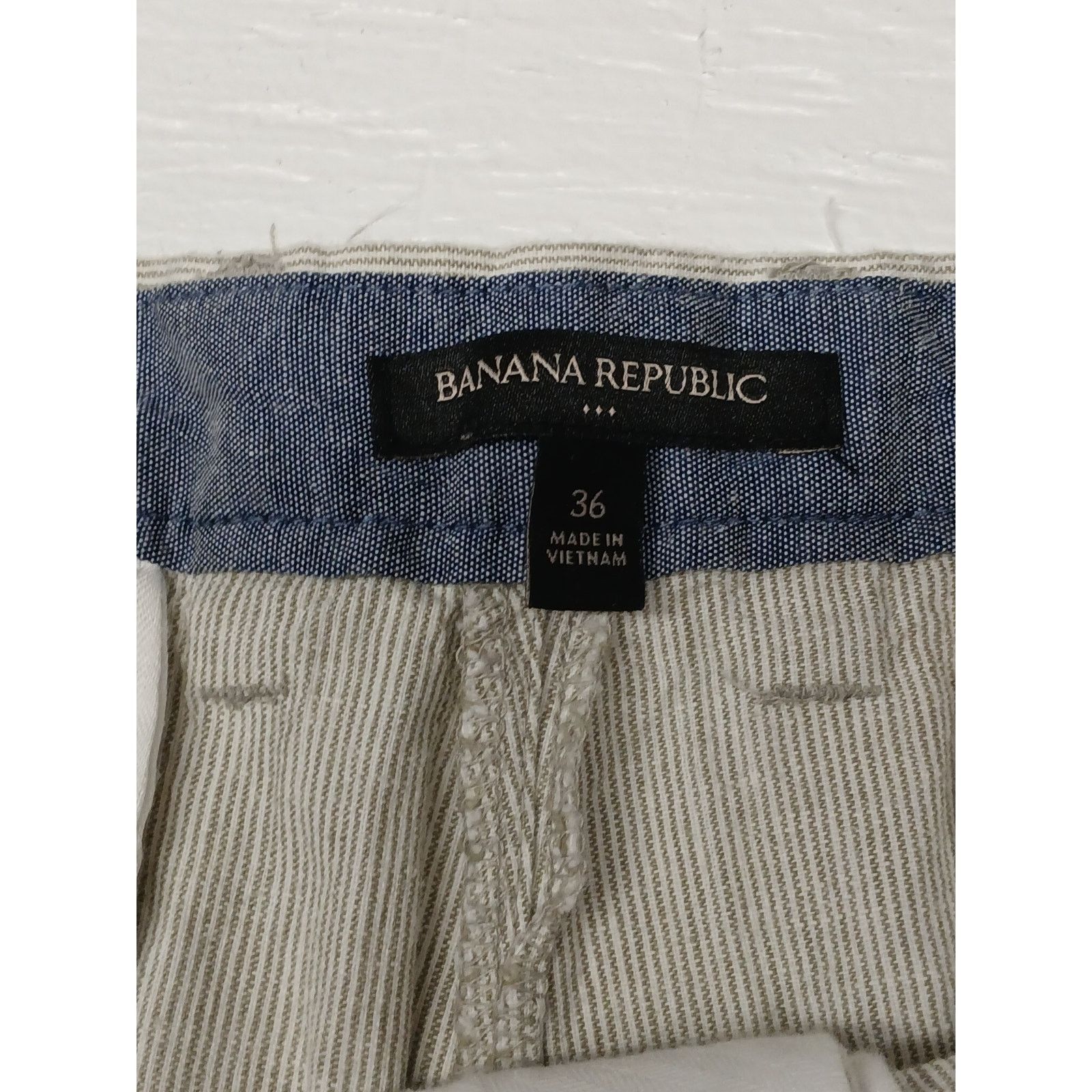 Banana Republic Banana Republic (36) Beige Polyester Mens Shorts Size US 36 / EU 52 - 2 Thumbnail