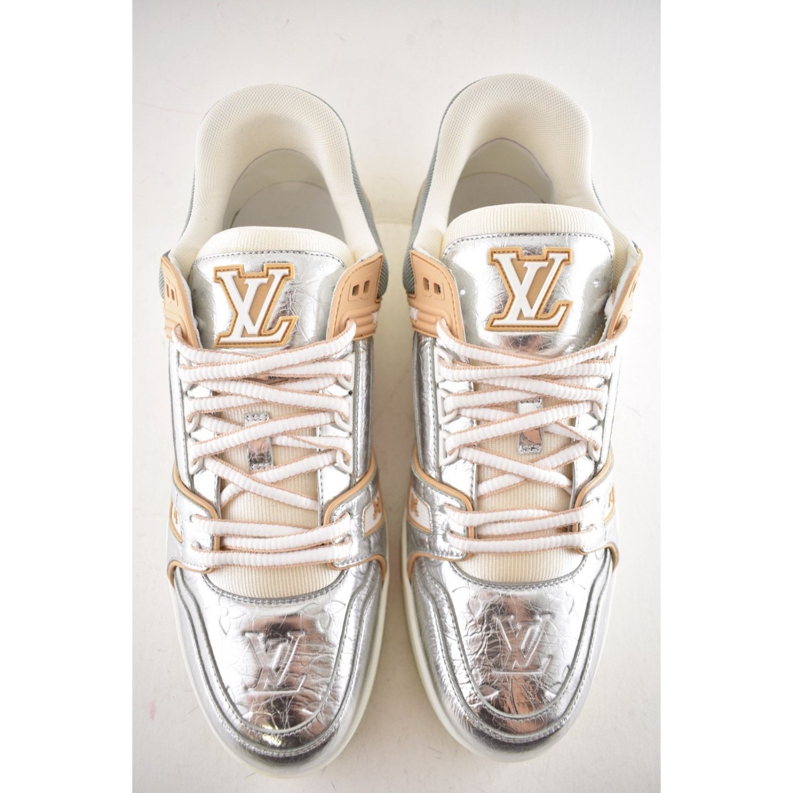 Louis Vuitton Louis Vuitton Metallic Silver Beige White Low Top Trainer Size US 10 / EU 43 - 12 Thumbnail