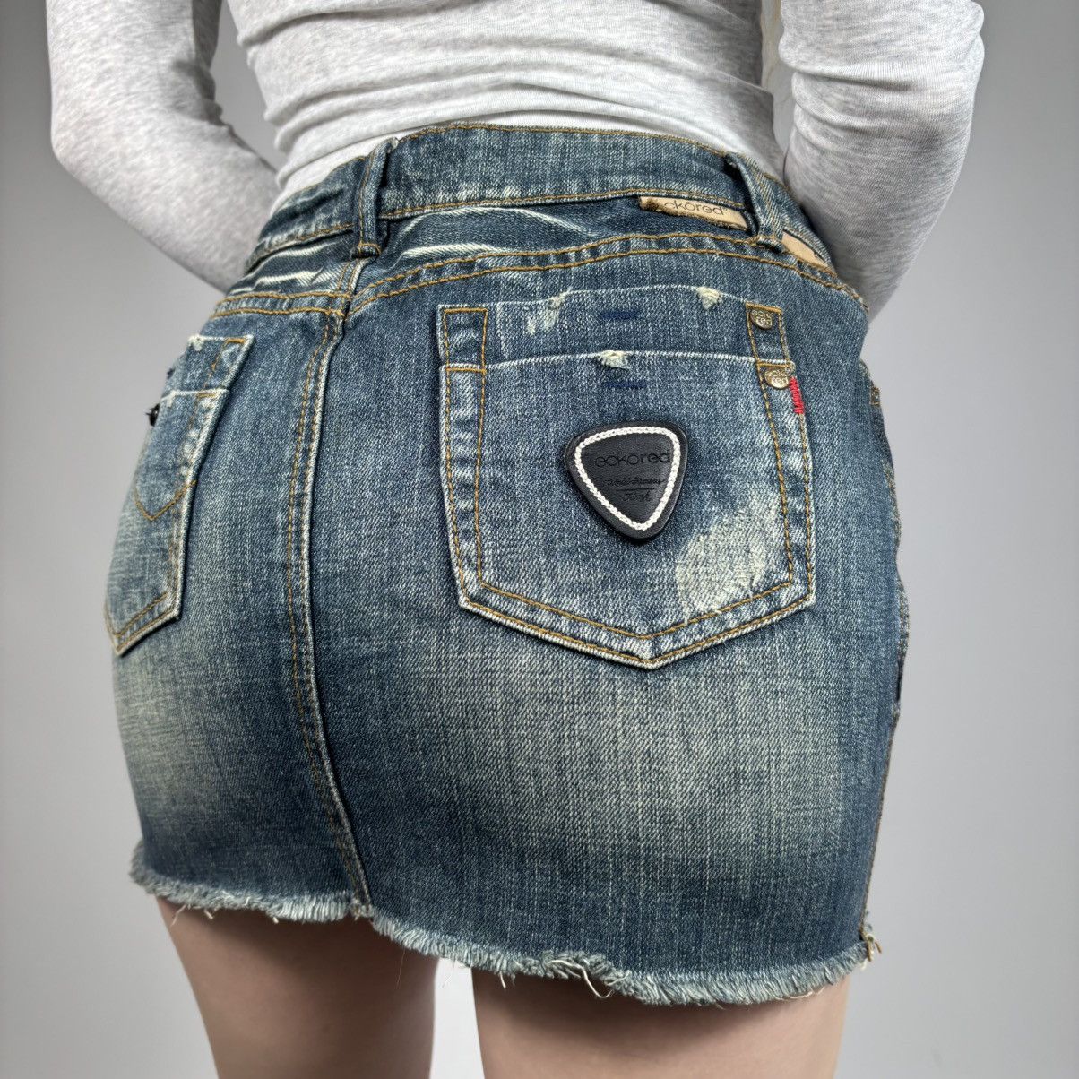 Ecko Unltd. Vintage Y2K Ecko Red Unlimeted Chain Logo Denim Mini Skirt Size 28" / US 6 / IT 42 - 2 Thumbnail