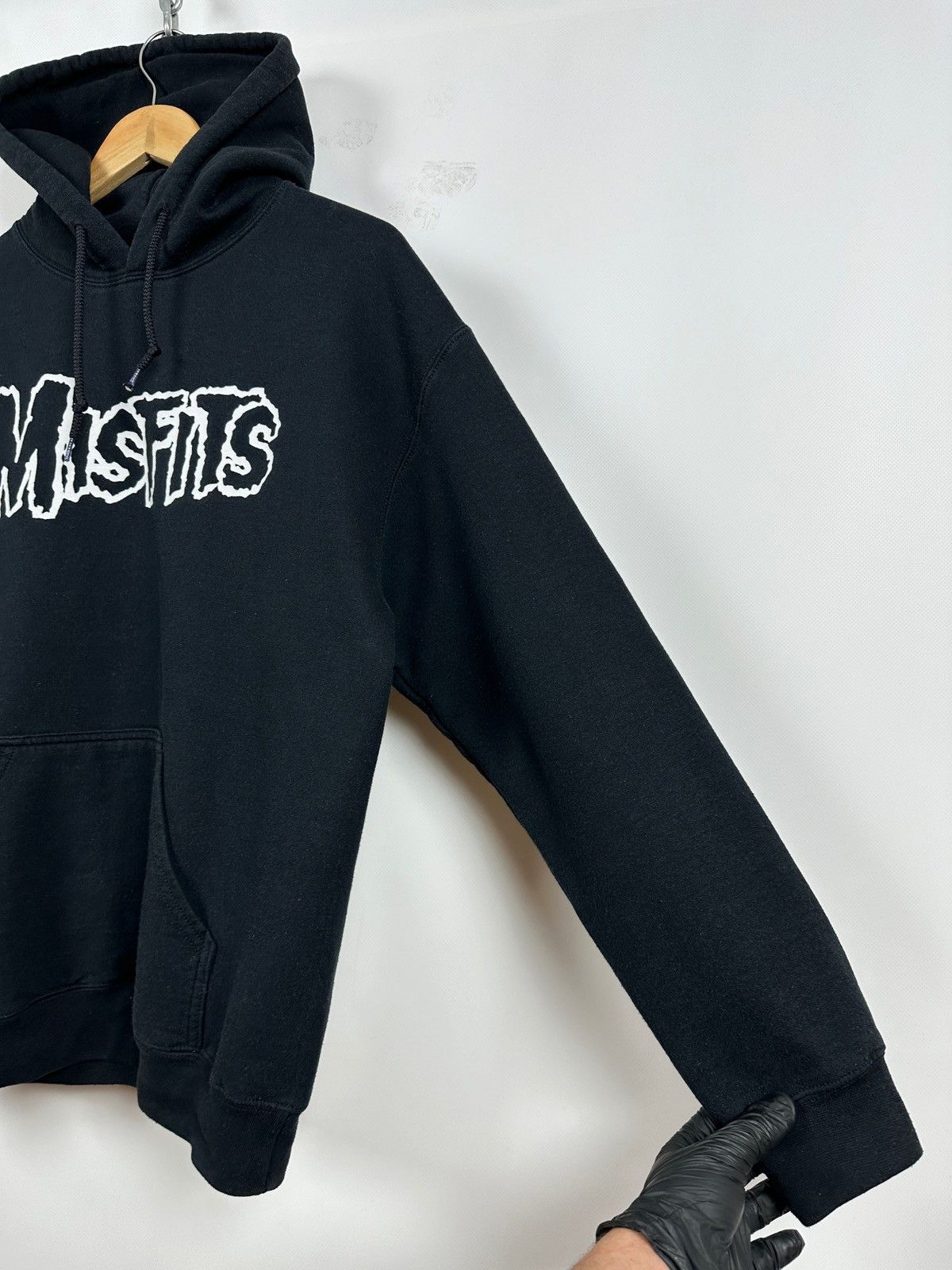 Band Tees 2016 Misfits Crimson Ghost Punk Rock Band Hoodie Size US M / EU 48-50 / 2 - 16 Thumbnail