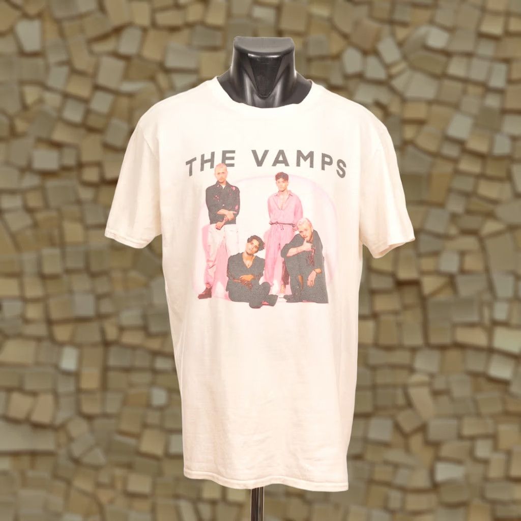 Gildan Gildan The Vamps Vintage Graphic T-Shirt L Men Ivory 100% Cotton Short Sleeve Vintage Graphic T-Shirt Mens L Size US L / EU 52-54 / 3 - 1 Thumbnail