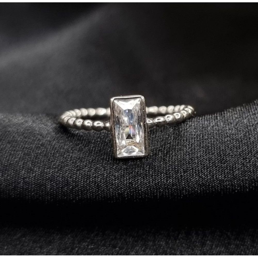 Vintage Sterling Silver 925 Beaded Band Ring With Rectangular CZ Sto Size ONE SIZE - 2 Thumbnail