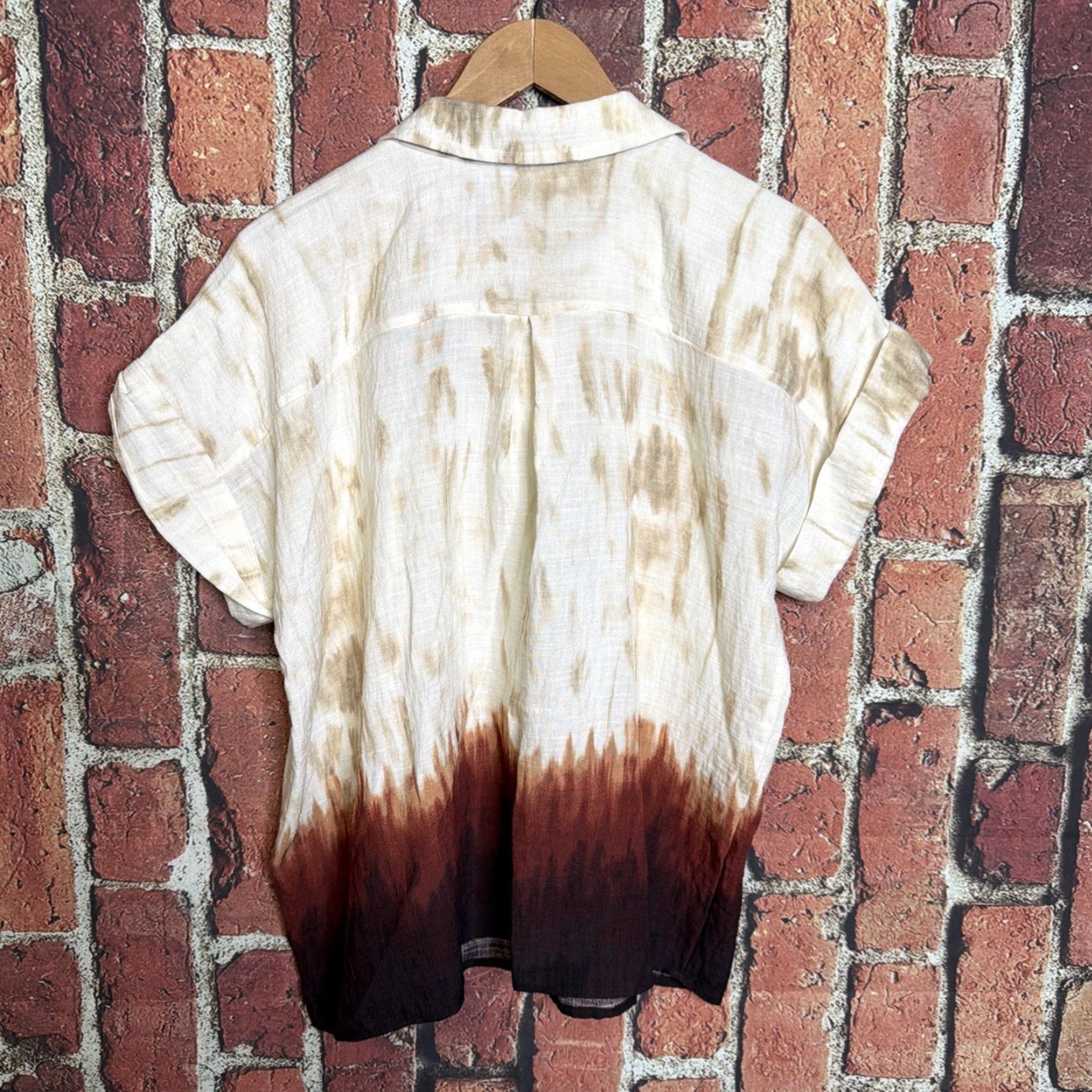 Vera Wang Vera Wang Simply Vera Rayon Blend Tie-Dye Blouse Women’s L Beige Short Sleeve V-Neck Multicolor Floral Shirt Ladies L Size L / US 10 / IT 46 - 3 Thumbnail