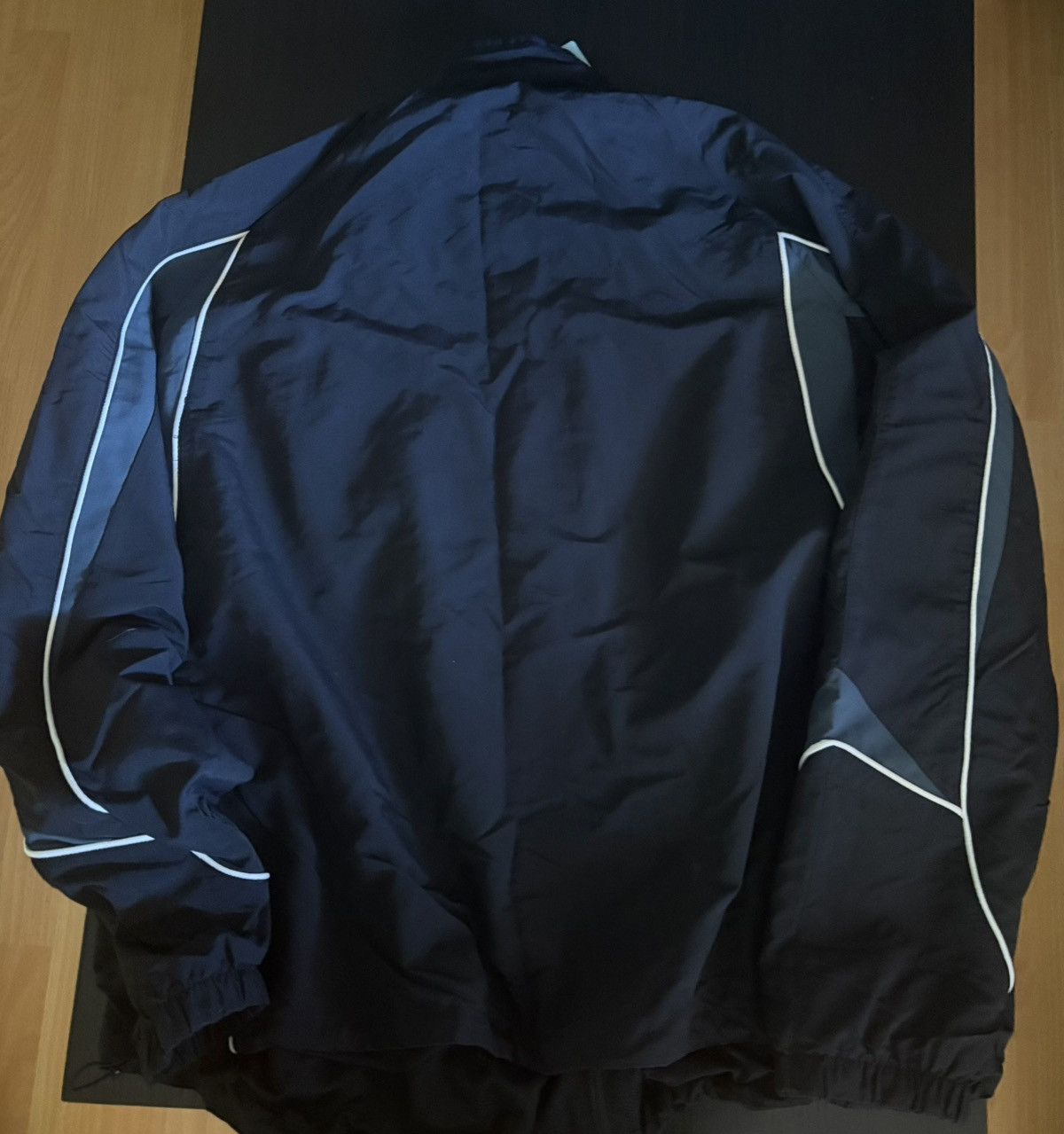 Supreme Supreme contrast piping track jacket Size US XL / EU 56 / 4 - 2 Thumbnail
