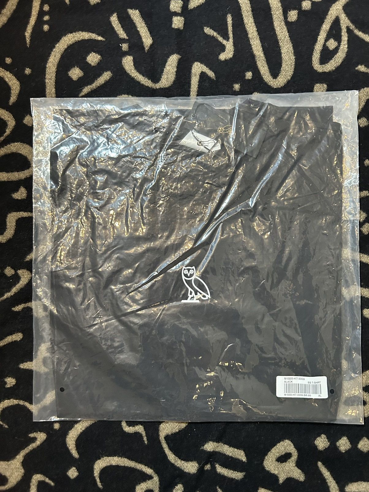 October's Very Own Arabic Family Graphic Tshirt Size US XL / EU 56 / 4 - 7 Thumbnail