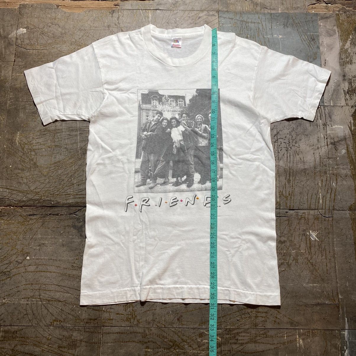 Vintage Vintage 1995 F.R.I.E.N.D.S Series Tee Size US M / EU 48-50 / 2 - 10 Thumbnail
