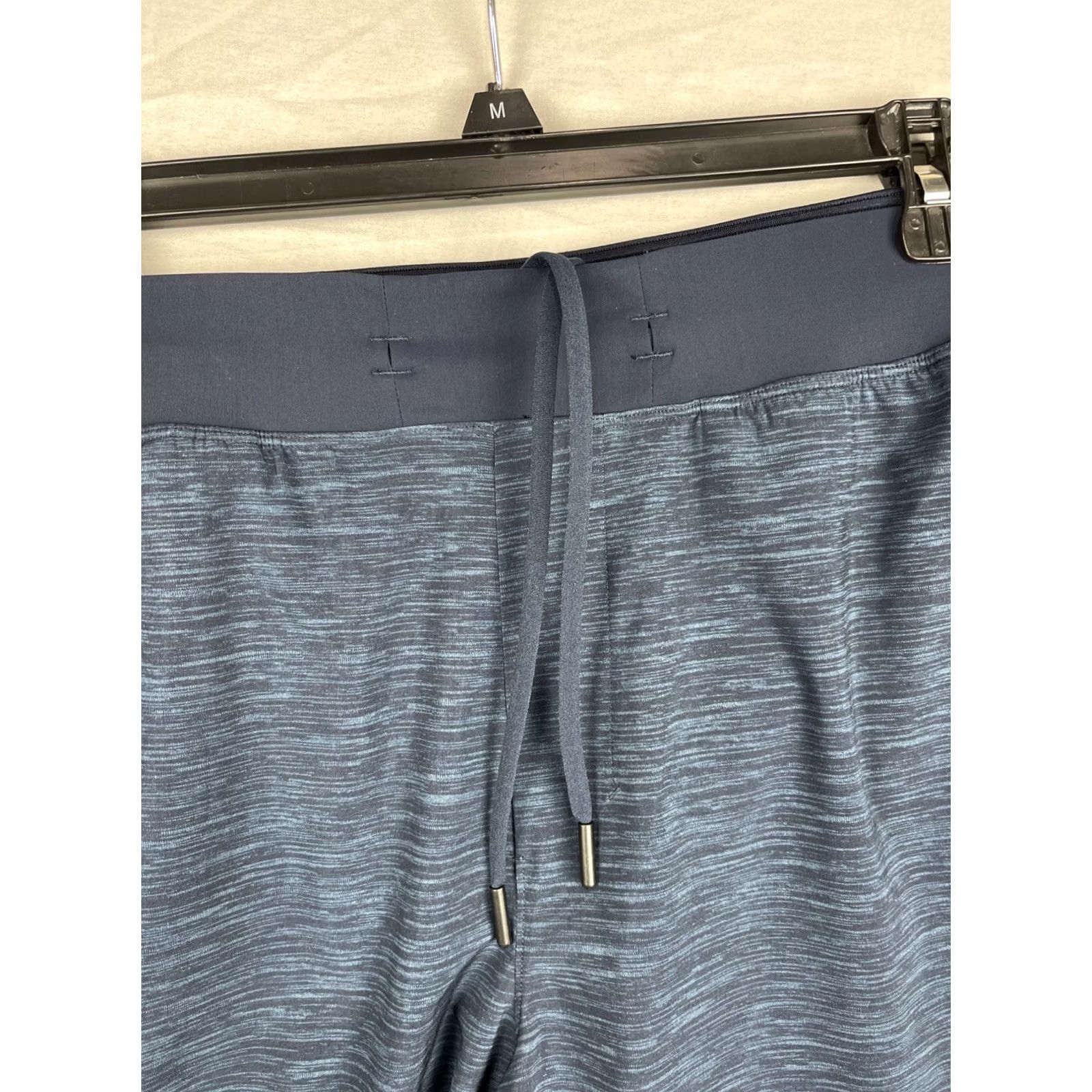 Lululemon Lululemon T.H.E. Short Mens Large Heather Blue Drawstring Athleisure LM7AATSX Size US 33 - 3 Thumbnail