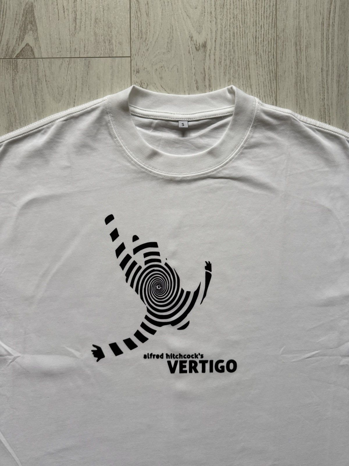 Other Alfred Hitchcock Vertigo Custom Retro Boxy T-Shirt White S Size US S / EU 44-46 / 1 - 2 Thumbnail