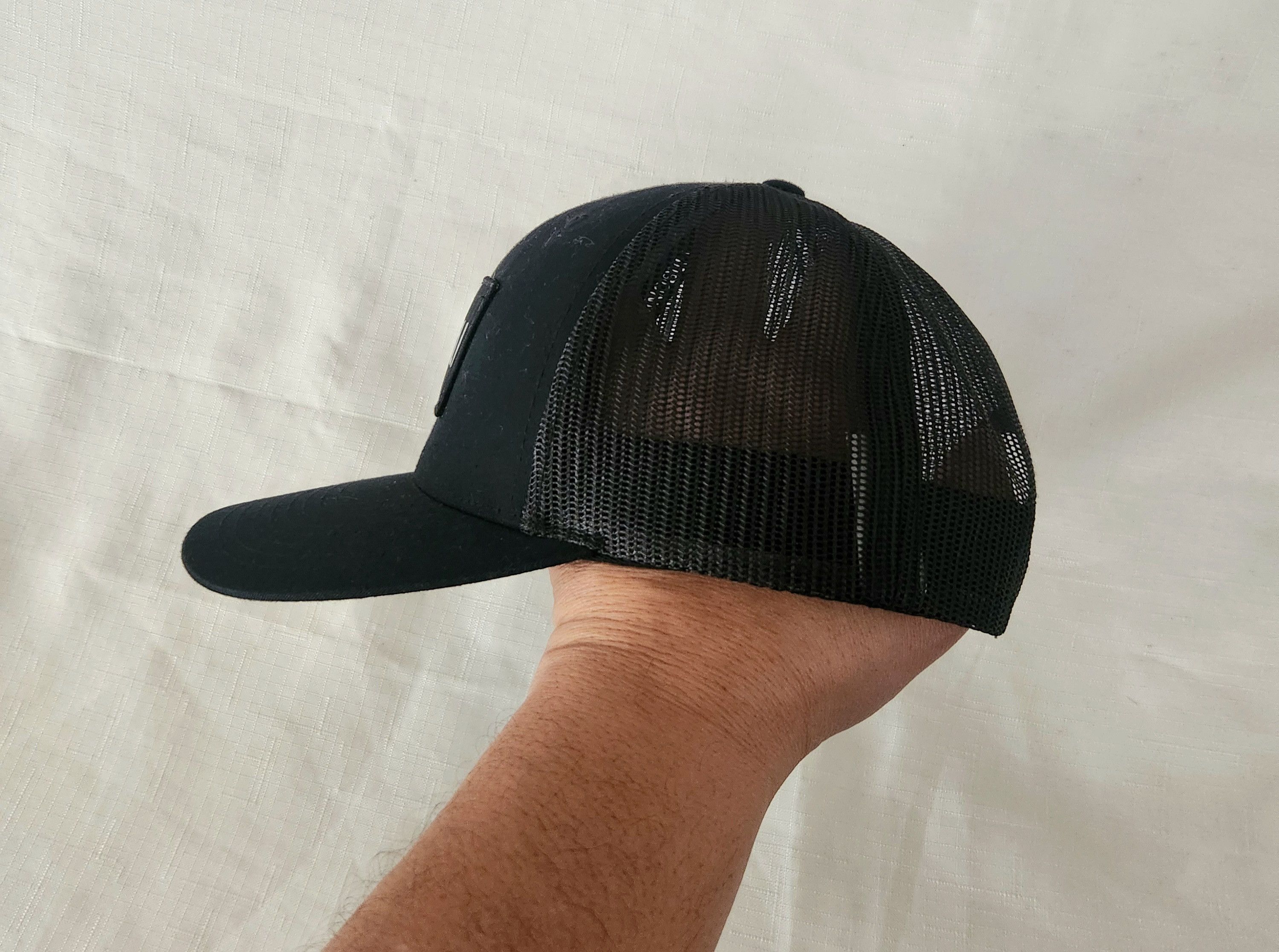 Other NOBULL JUST THE HORNS BLACK MESH TRUCKER SNAPBACK ADJUSTABLE Size ONE SIZE - 2 Thumbnail