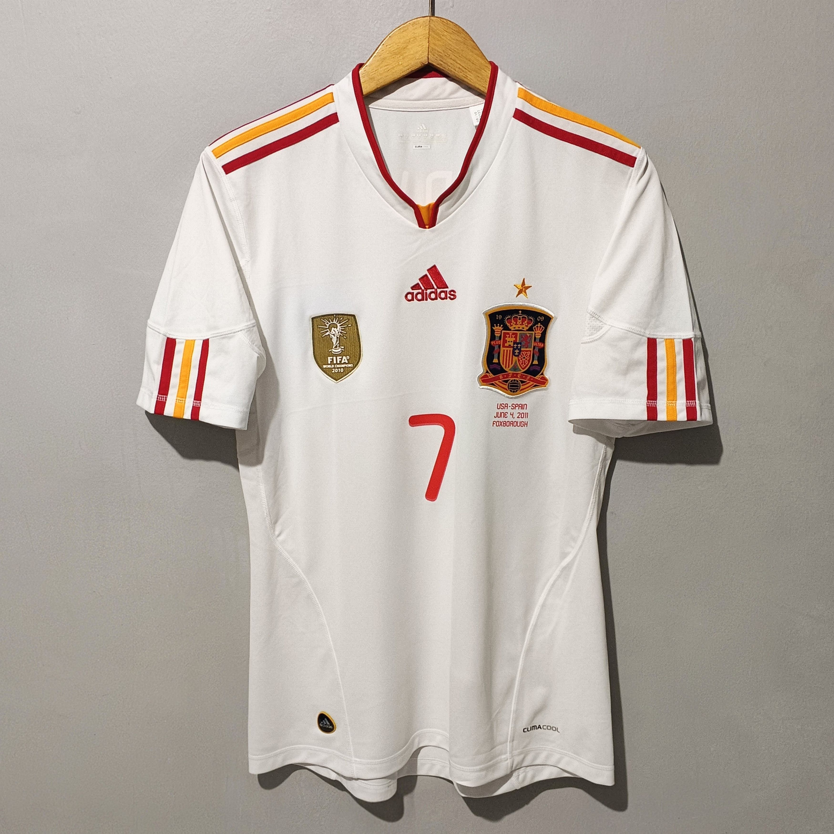 Adidas Spain 2011 Away Jersey David Villa Size US M / EU 48-50 / 2 - 1 Thumbnail