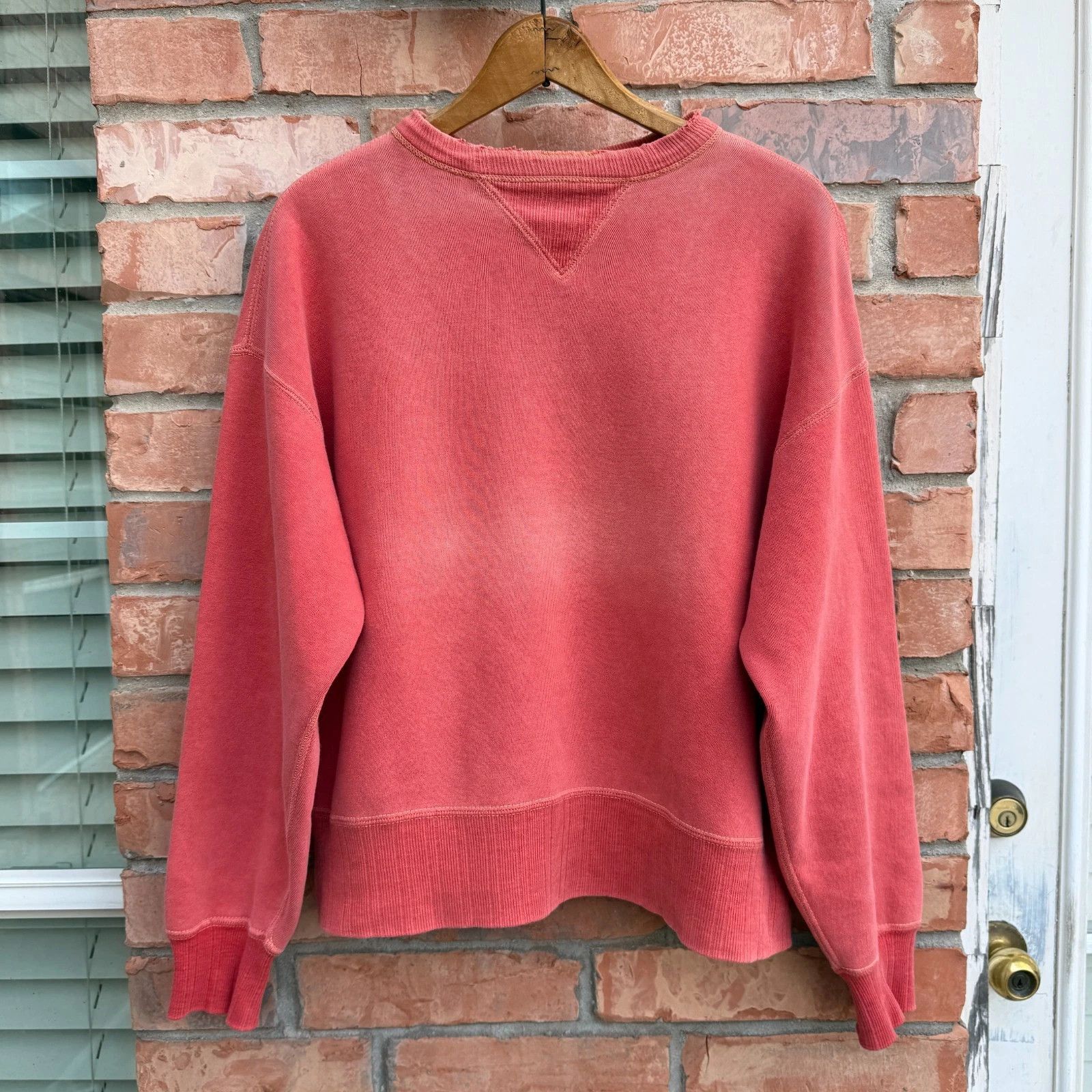 Vintage VTG 40s Double V Crewneck Sweatshirt Red Pink Salmon Faded Size US L / EU 52-54 / 3 - 1 Thumbnail