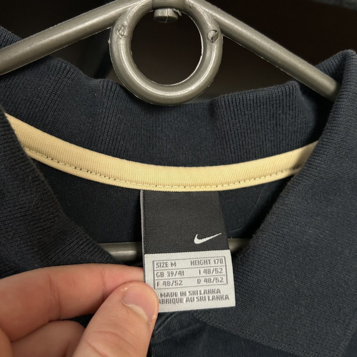 Nike Vintage Nike Manchester United Small logo 2000’s polo size M Size US M / EU 48-50 / 2 - 5 Thumbnail