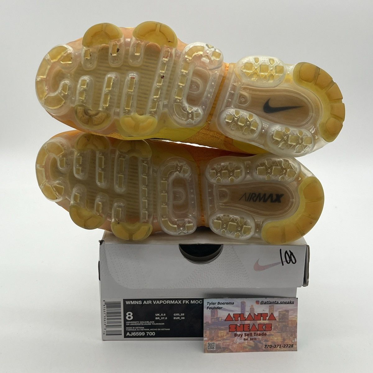 Nike Wmns VaporMax Moc 2 university gold Size US 8 / IT 38 - 8 Thumbnail