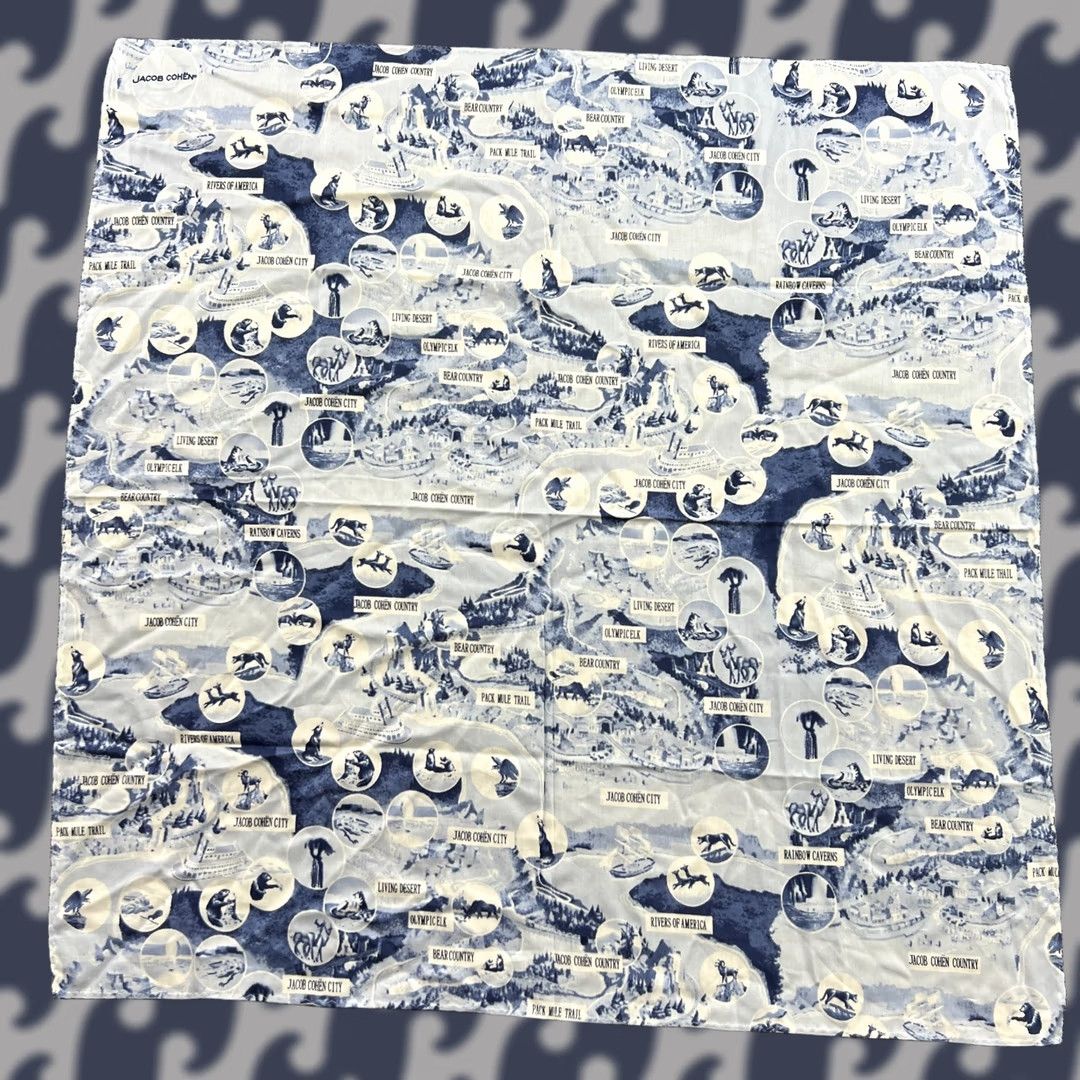 Jacob Cohen Jacob Cohen Hankerchief 22x22 Cotton Silk Warewolf Deer Snow AOP Winter Size ONE SIZE - 1 Thumbnail