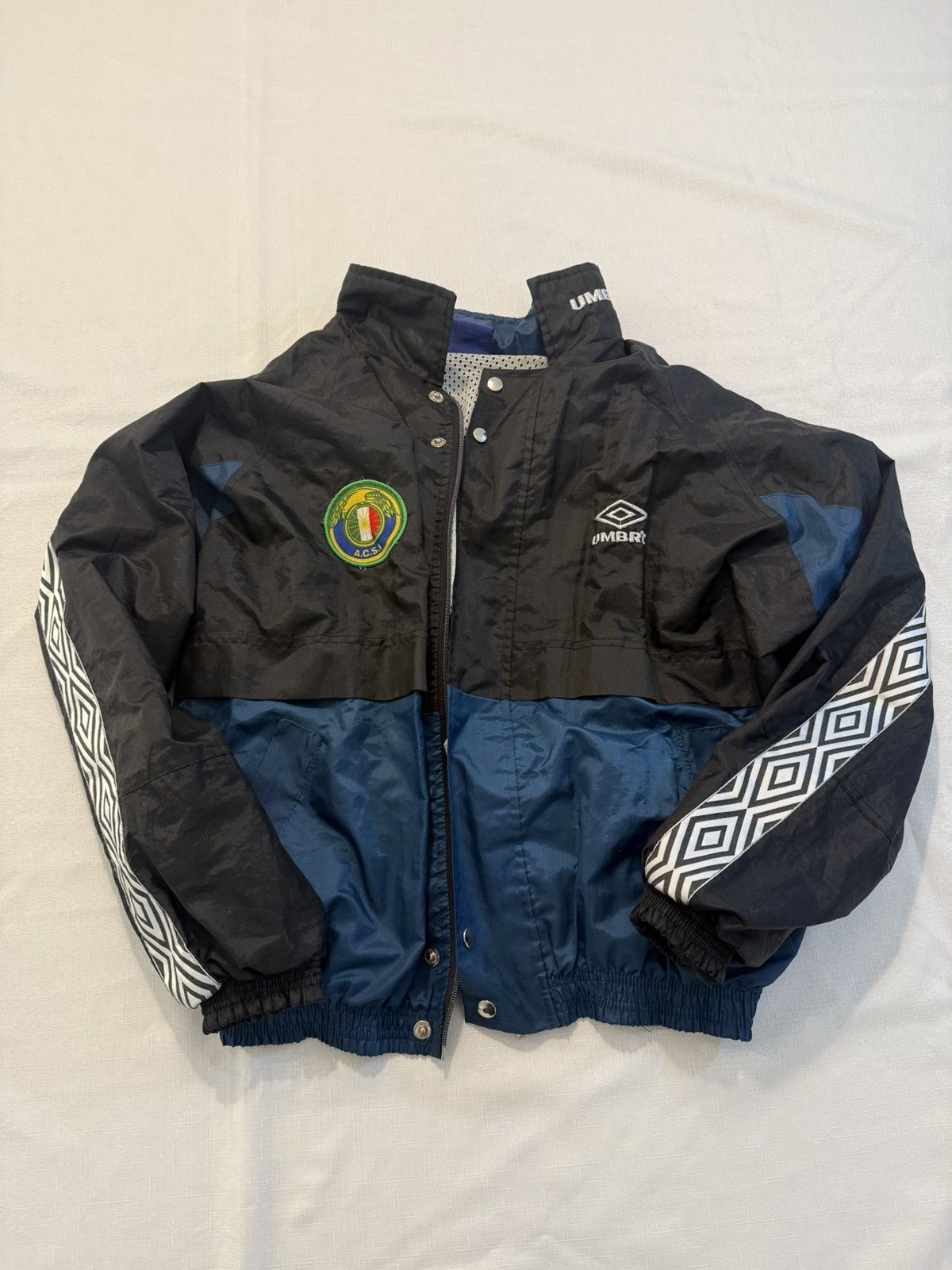 Umbro Vintage 90s Umbro Track Jacket Size US L / EU 52-54 / 3 - 1 Thumbnail