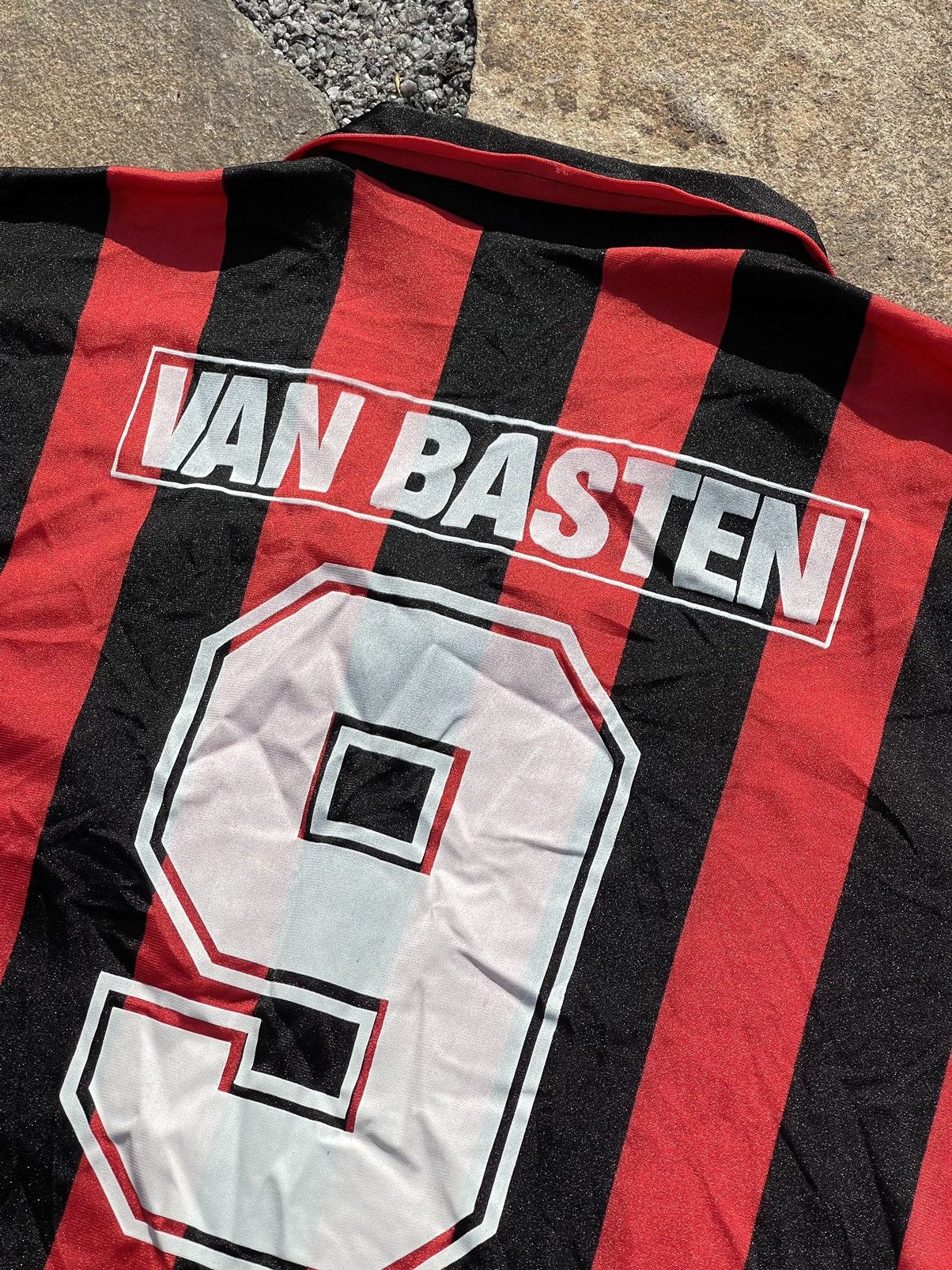 Vintage 80’s Milan Van Basten #9 vintage soccer jersey Size US L / EU 52-54 / 3 - 7 Thumbnail