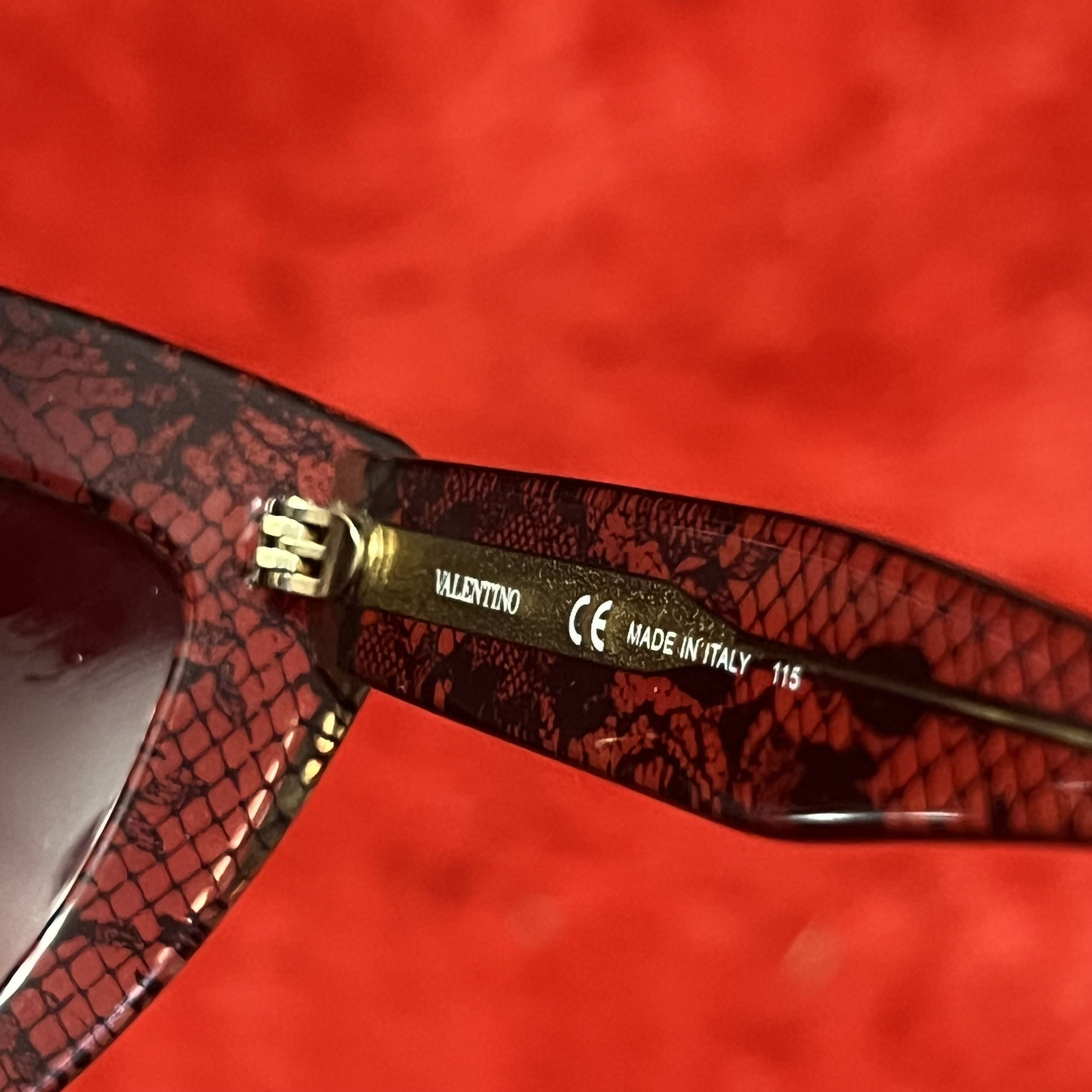 Valentino Valentino Sunglasses Size ONE SIZE - 8 Thumbnail