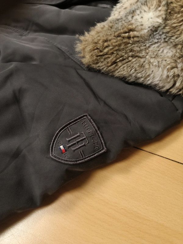 Tommy Hilfiger Tommy Hilfiger Luxury Faux Fur Down Jacket Size XL / US 12-14 / IT 48-50 - 4 Thumbnail